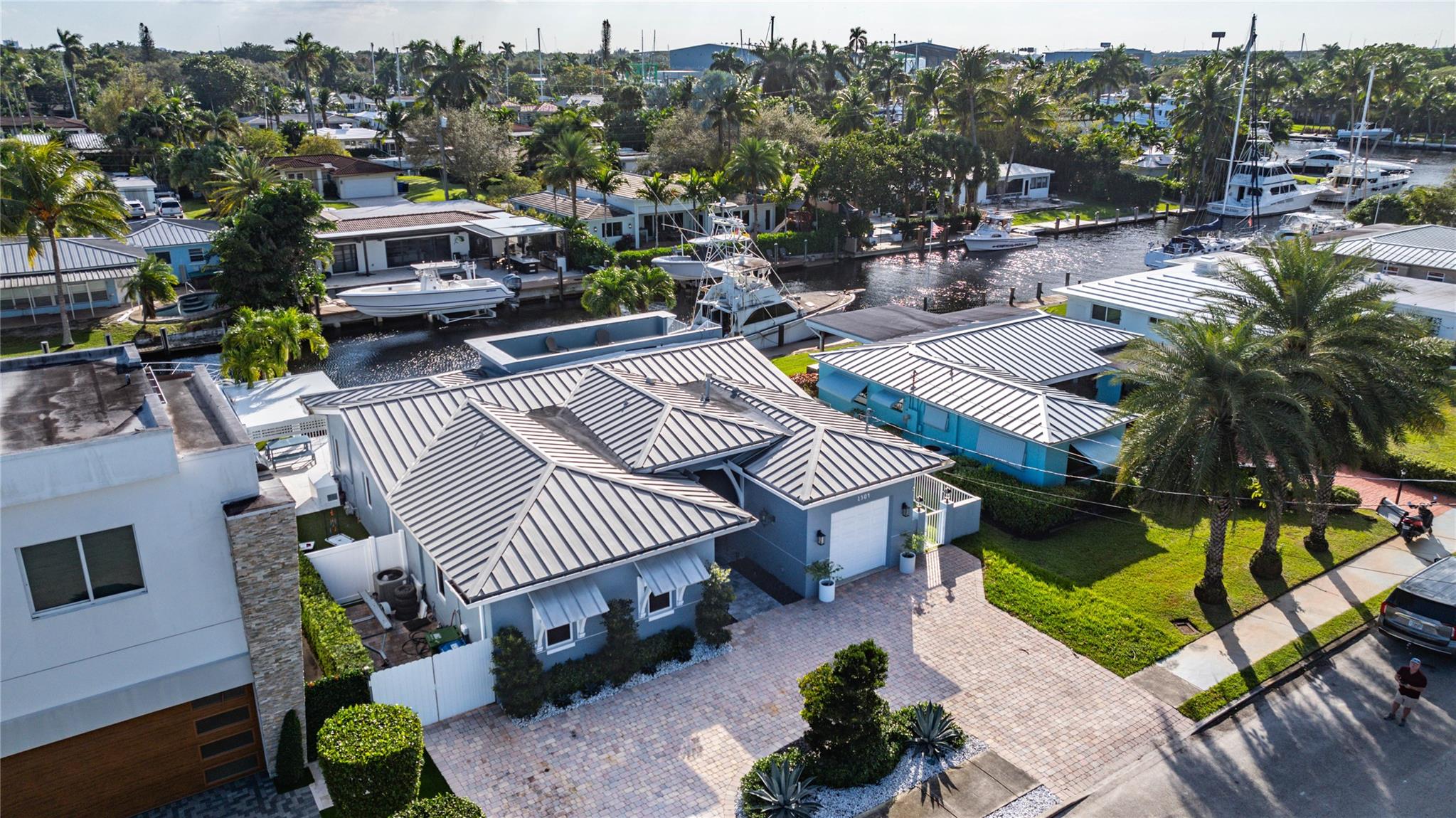 1304 MANDARIN ISLE