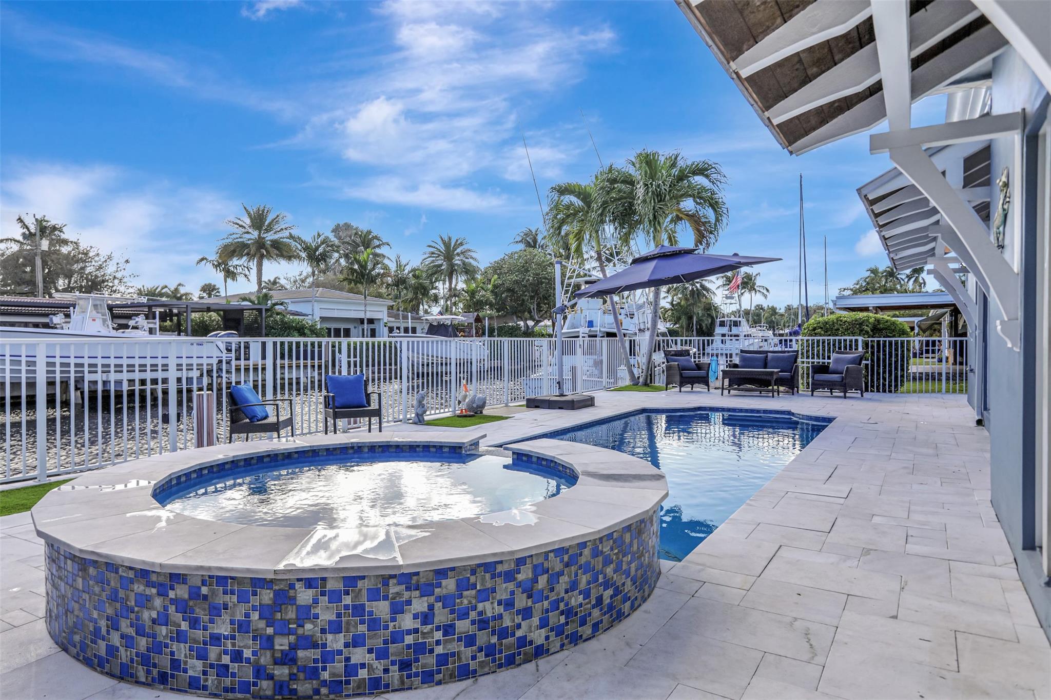 1304 MANDARIN ISLE