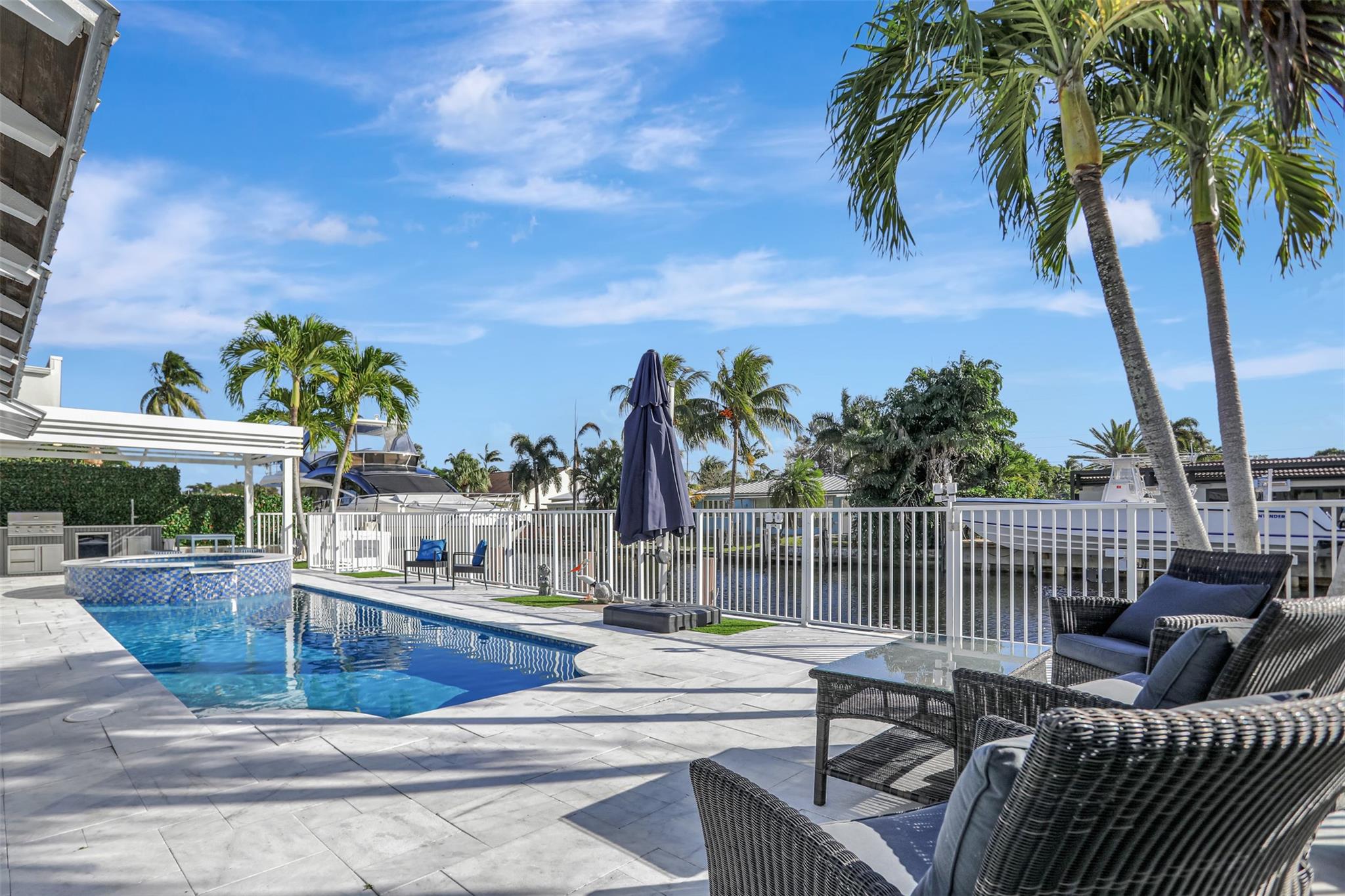 1304 MANDARIN ISLE
