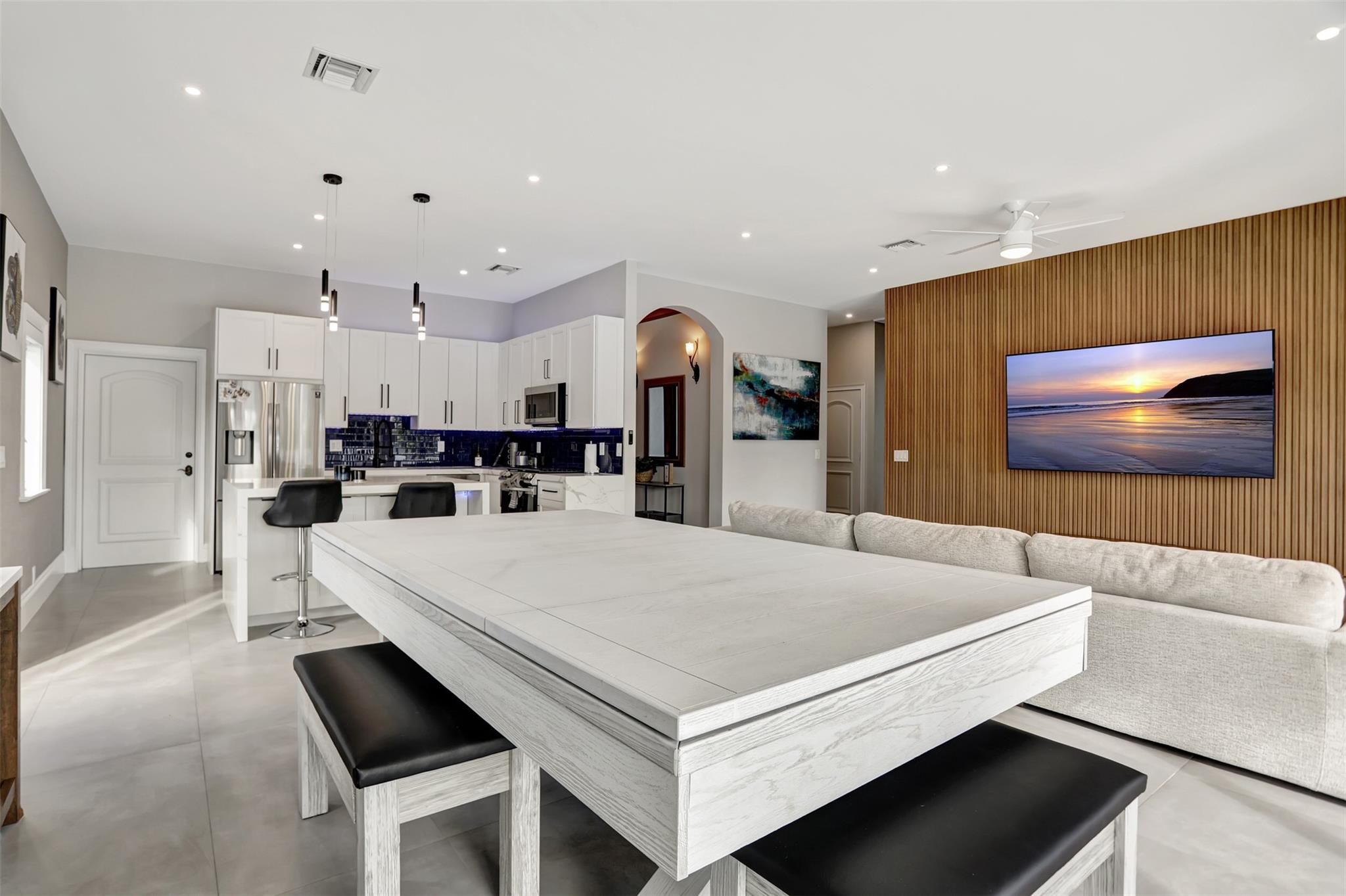 1304 MANDARIN ISLE