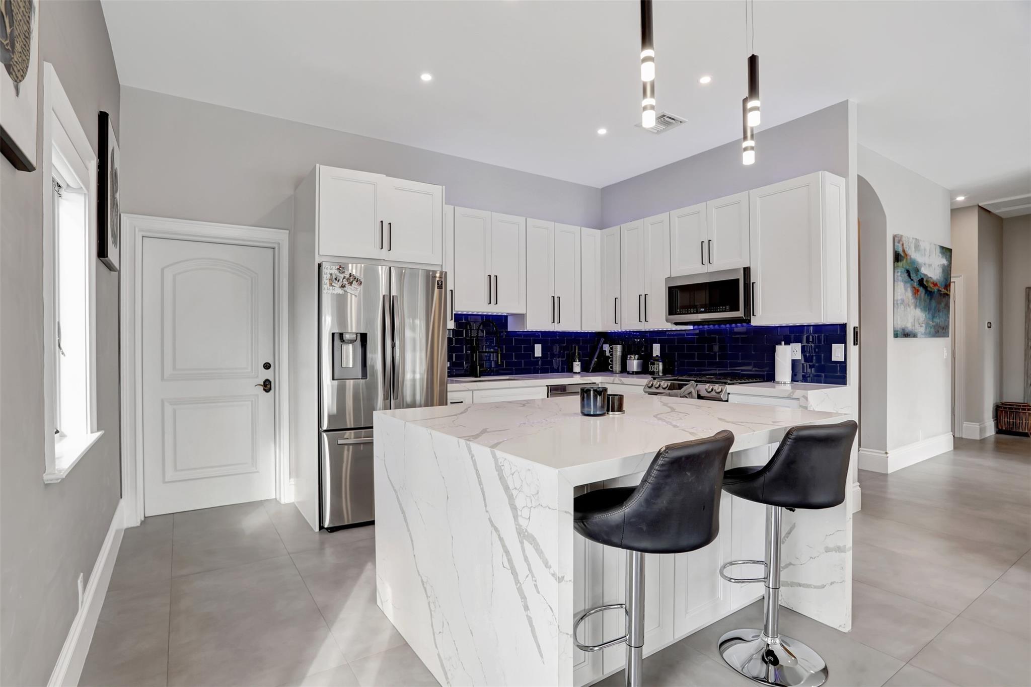 1304 MANDARIN ISLE