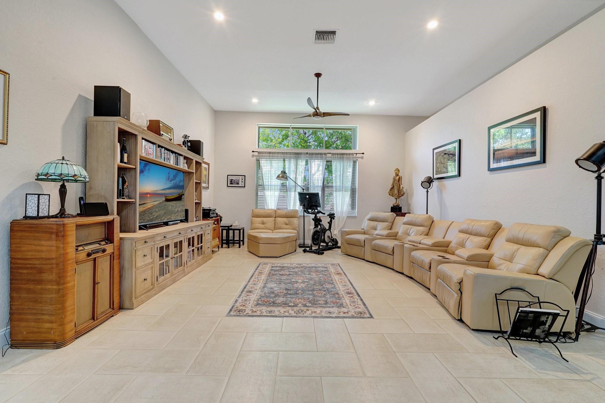 3740 NW 89th Way