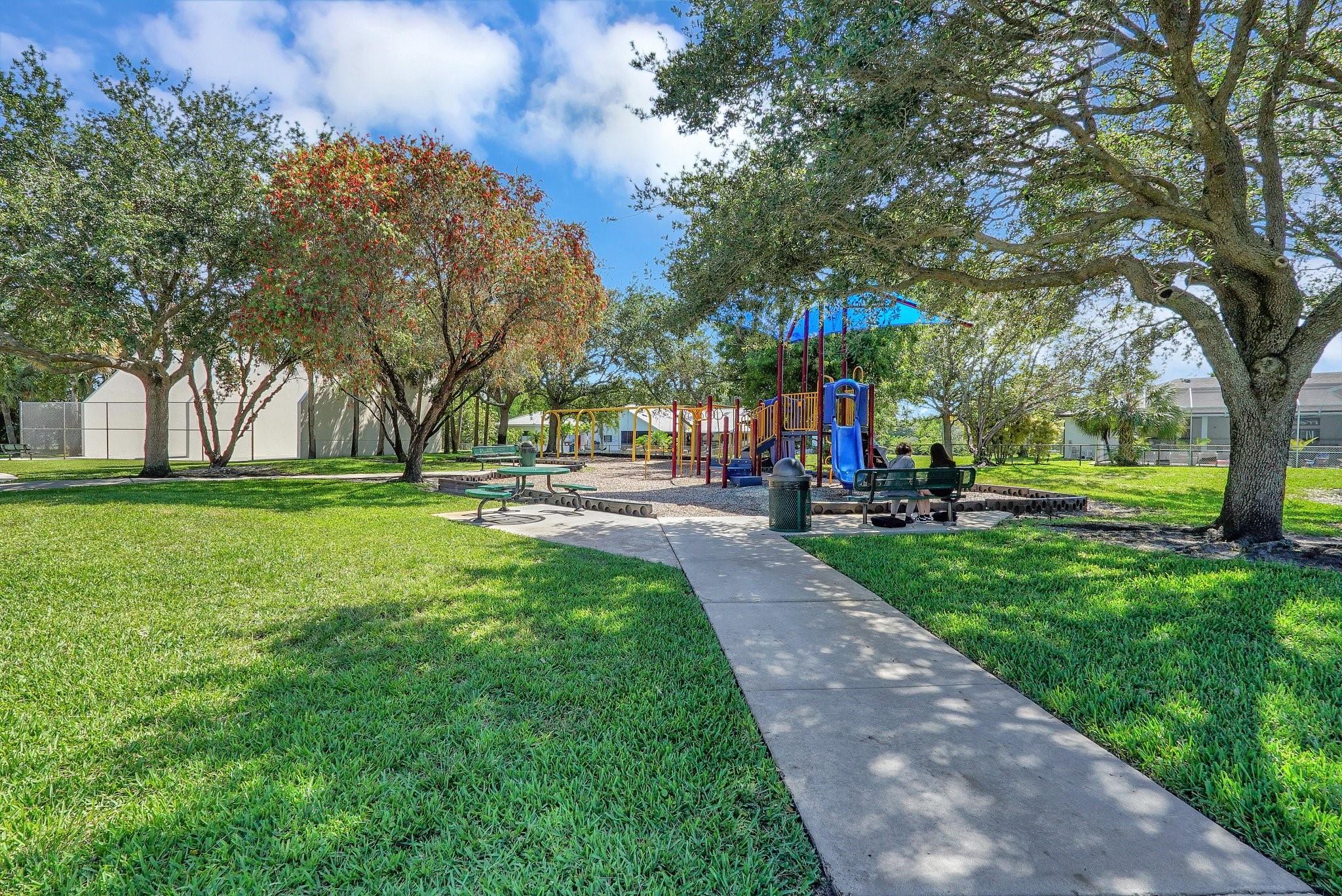 3740 NW 89th Way