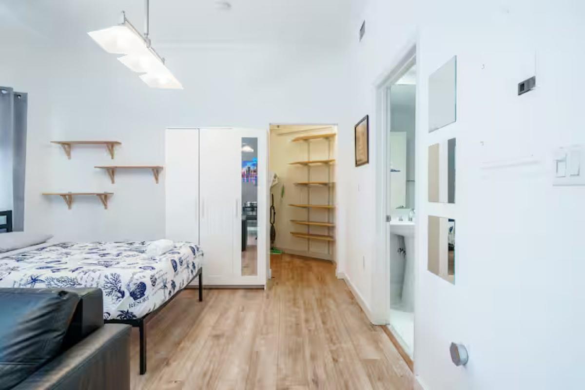 2129 Washington Ave 202