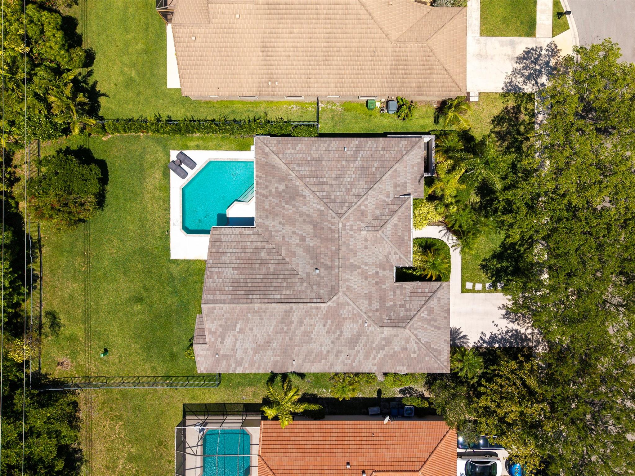 1119 Creekford Dr