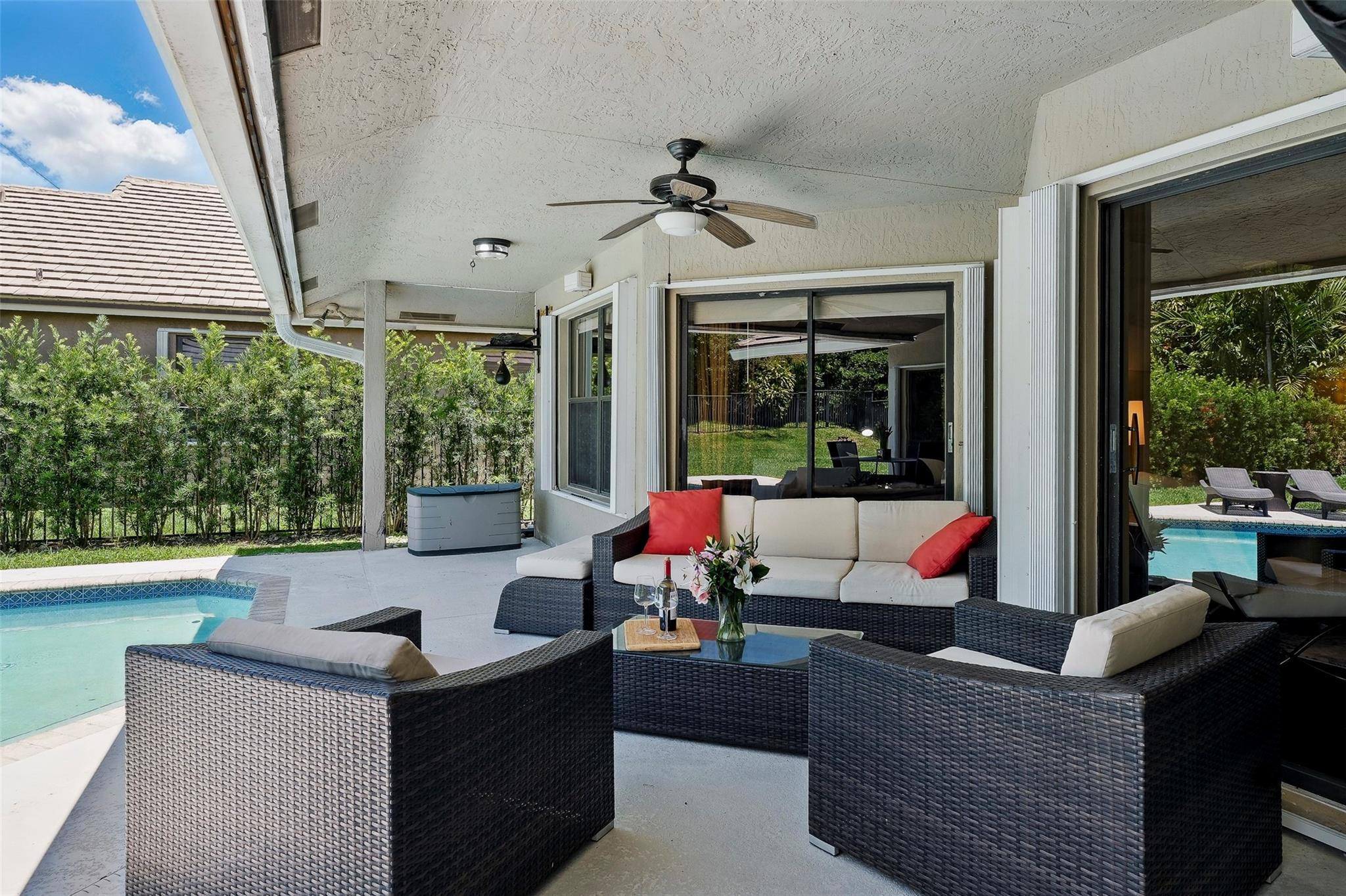 1119 Creekford Dr