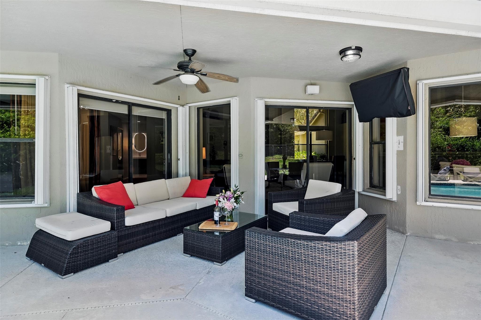 1119 Creekford Dr