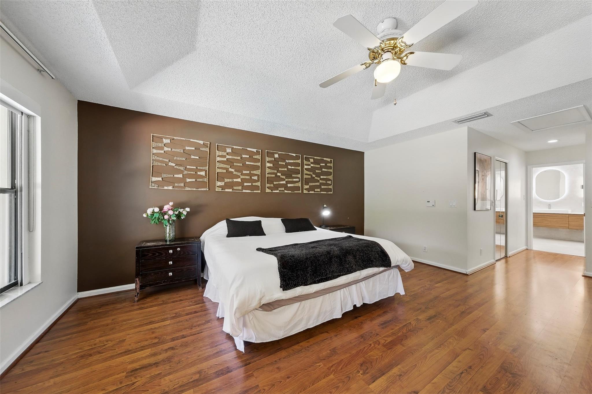 1119 Creekford Dr
