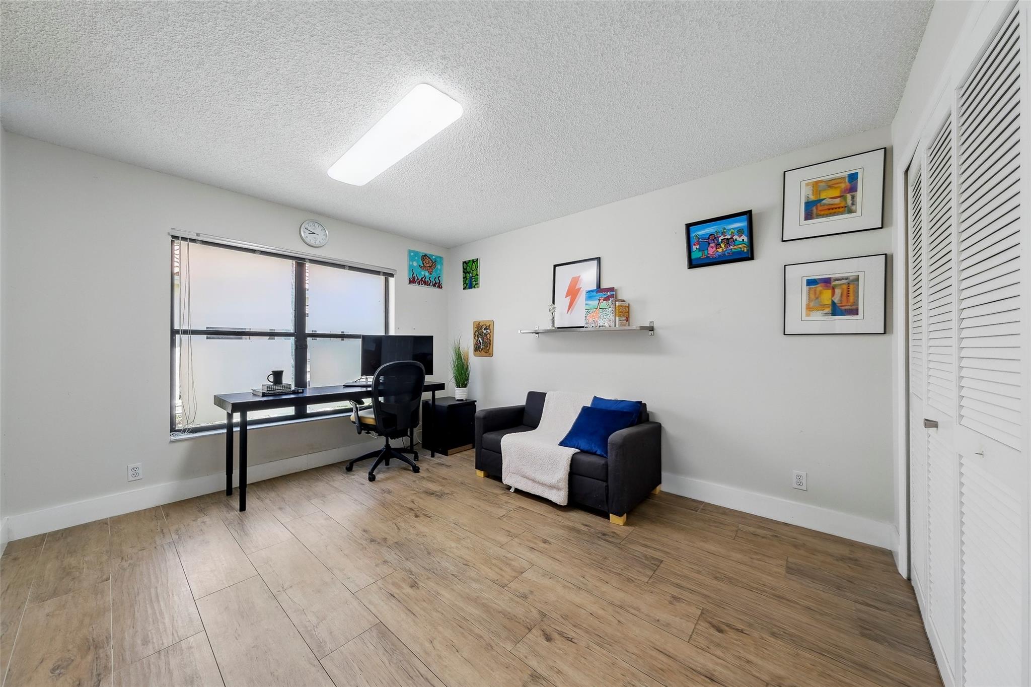 1119 Creekford Dr