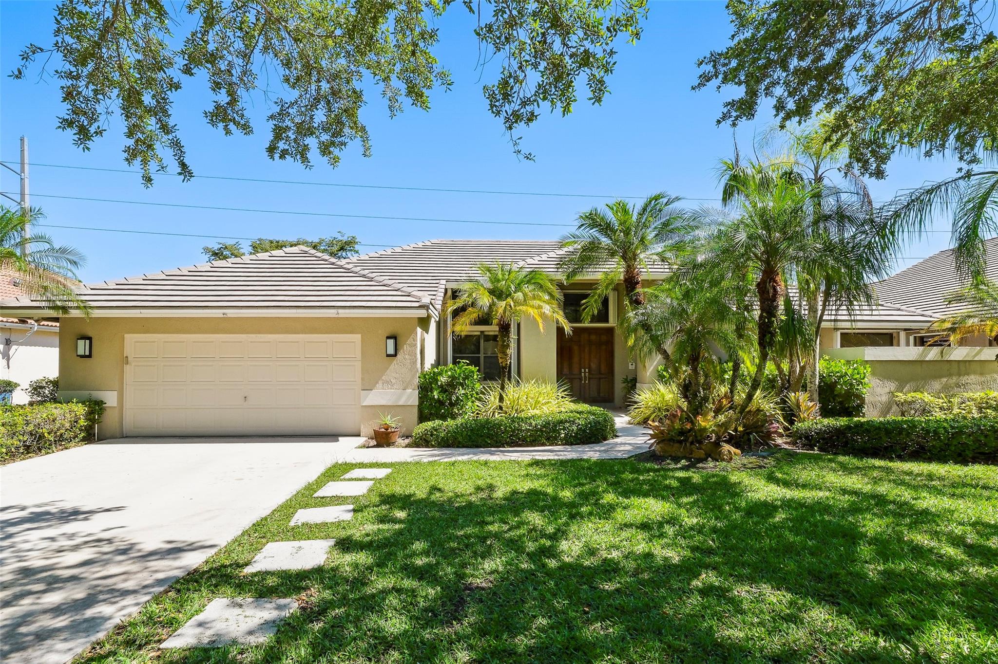 1119 Creekford Dr