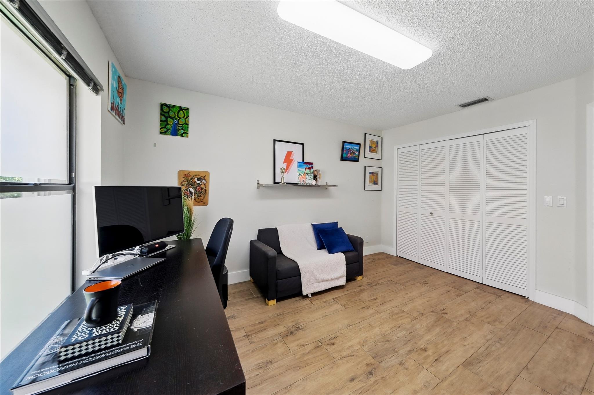 1119 Creekford Dr