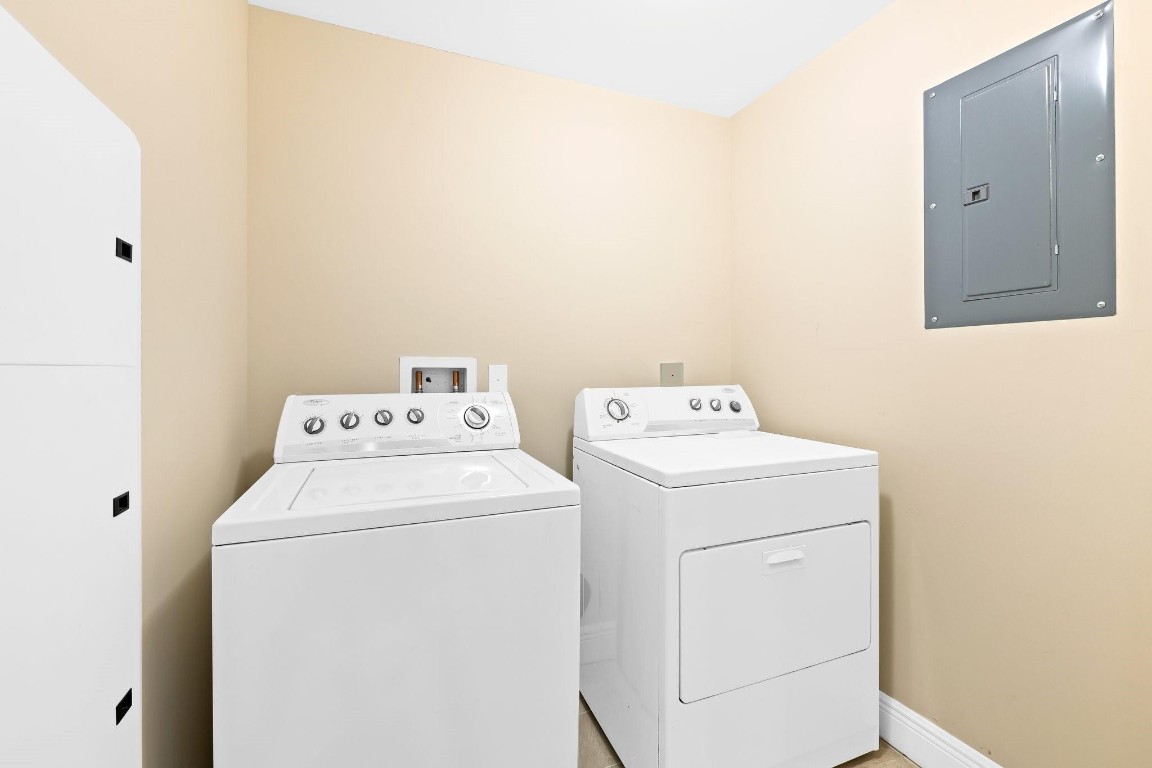 2641 N Flamingo Rd TH7