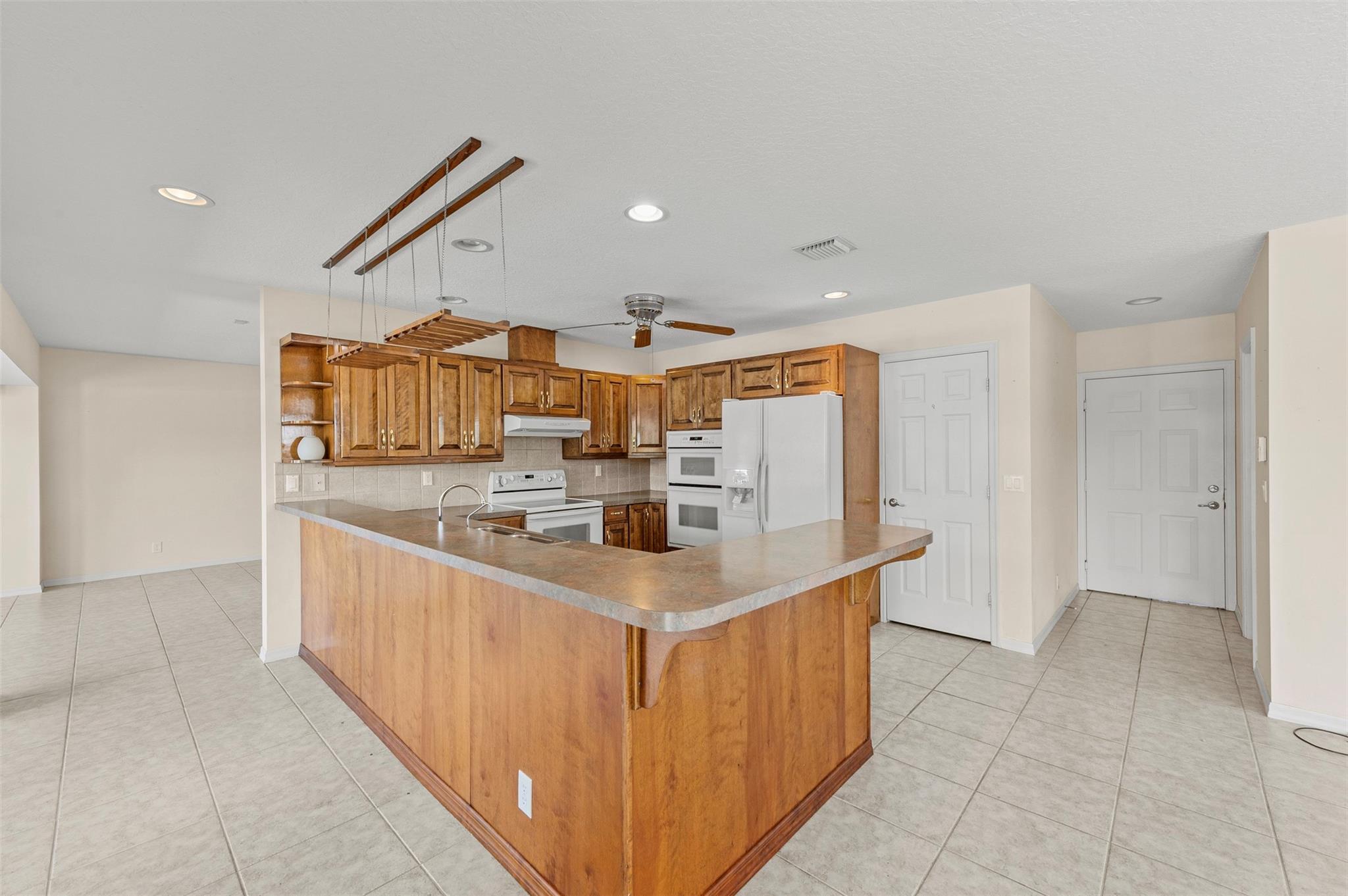 1317 Guava Isle