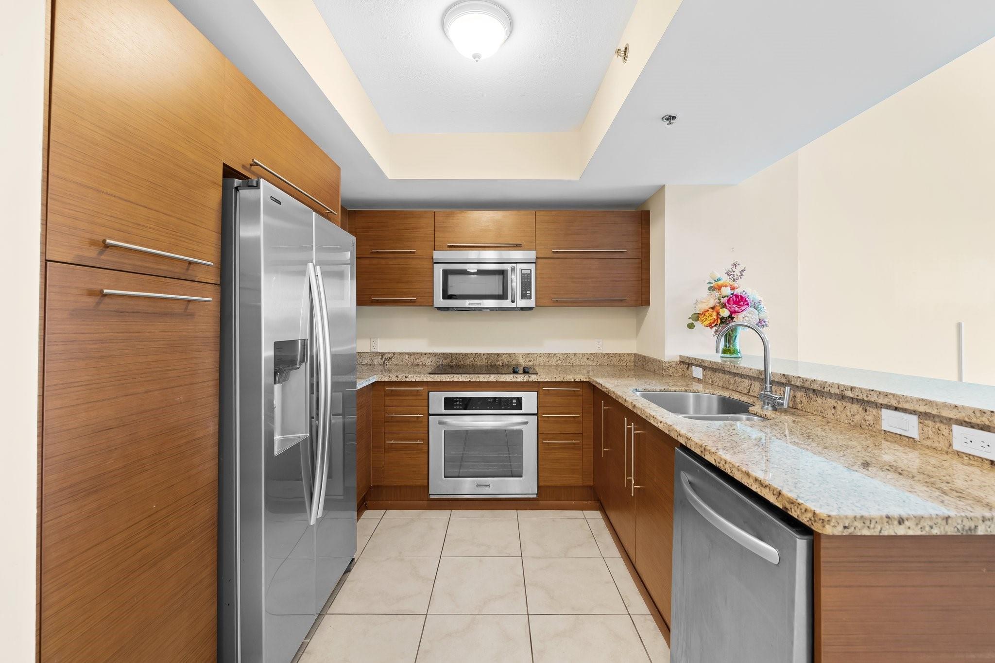 2641 N Flamingo Rd TH7