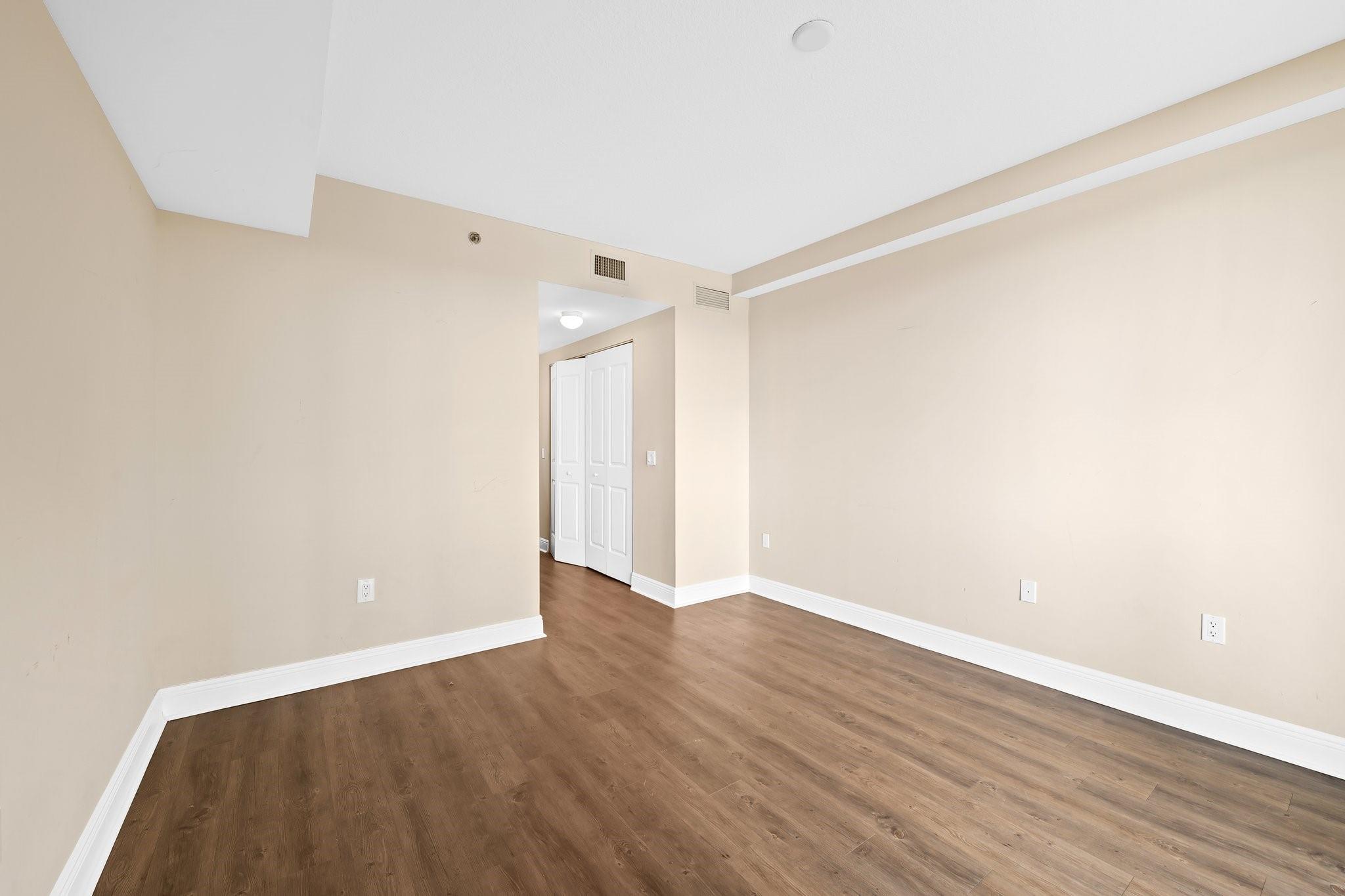 2641 N Flamingo Rd TH7