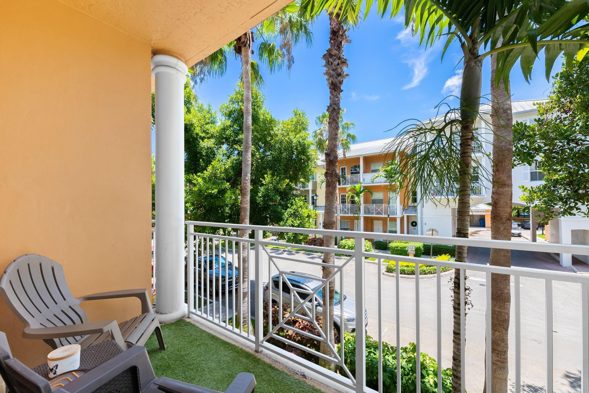 419 SW 13th Ter