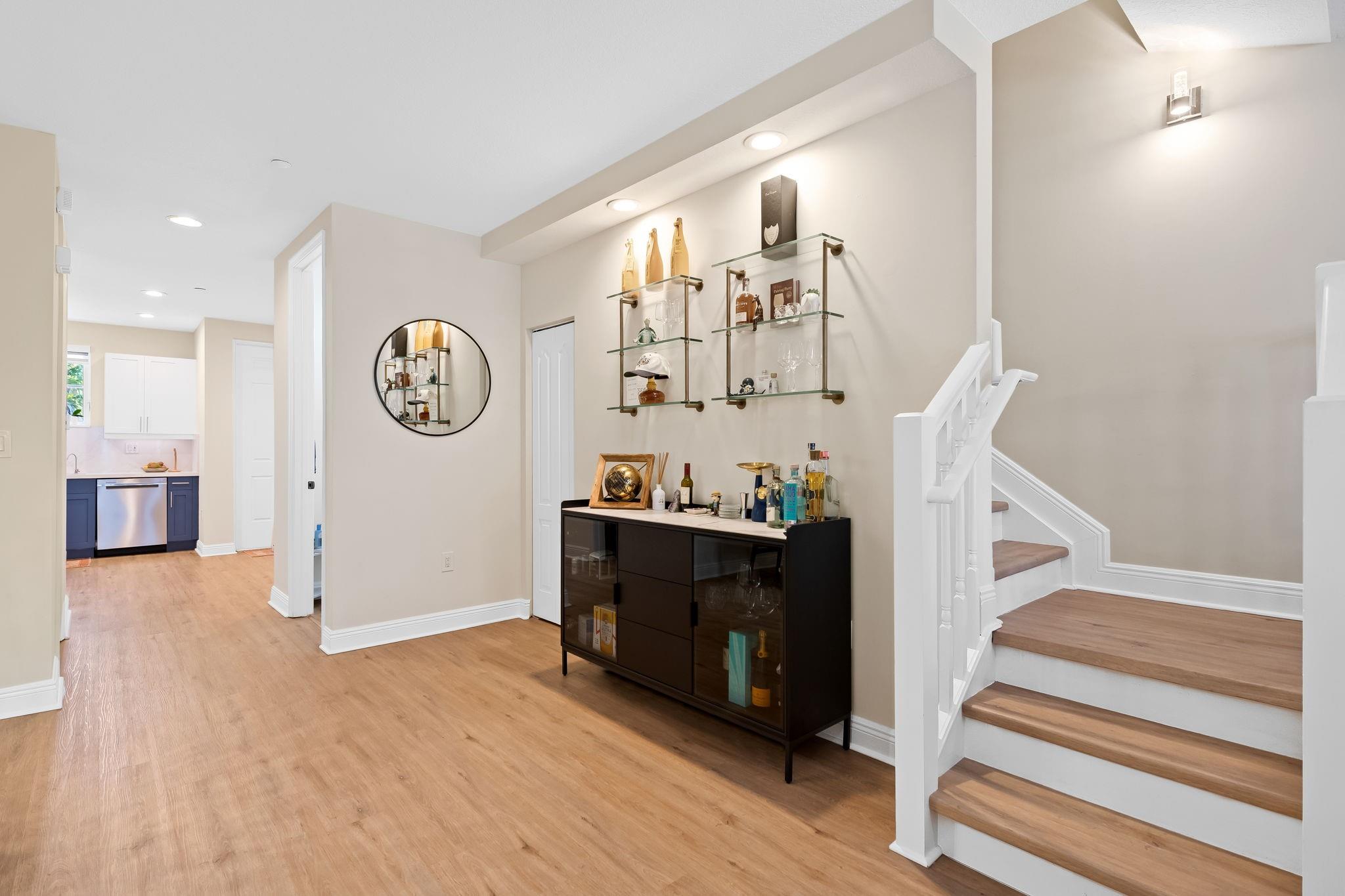 419 SW 13th Ter