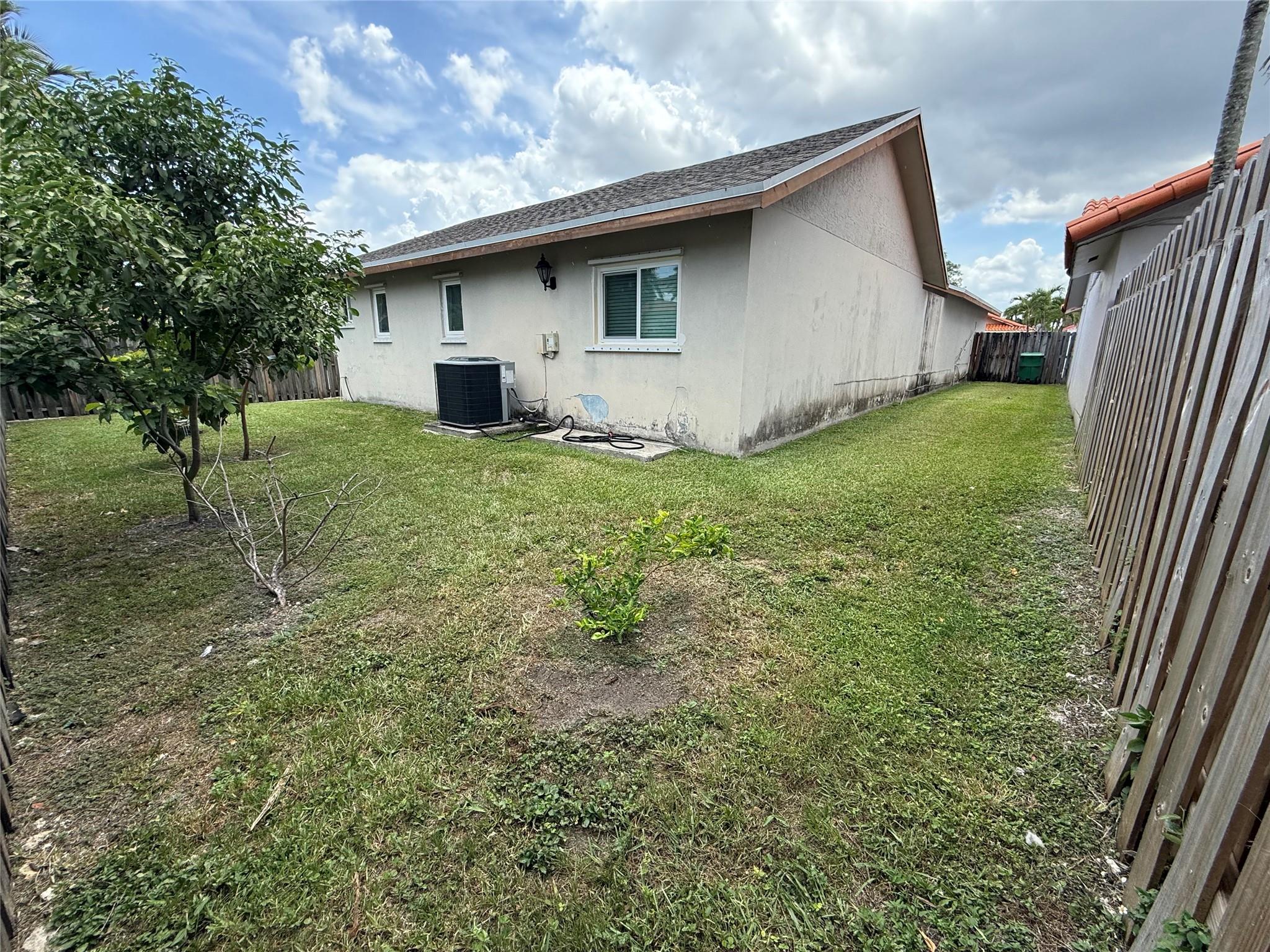1291 SW 139th Pl