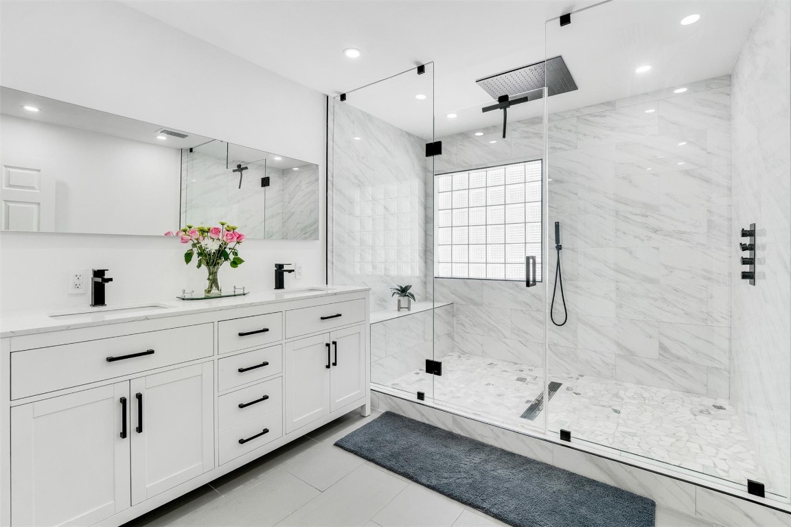 558 Slippery Rock Rd