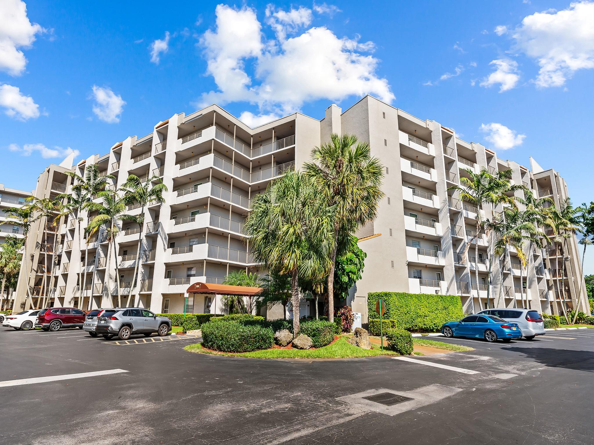 3930 Inverrary Blvd 606-D