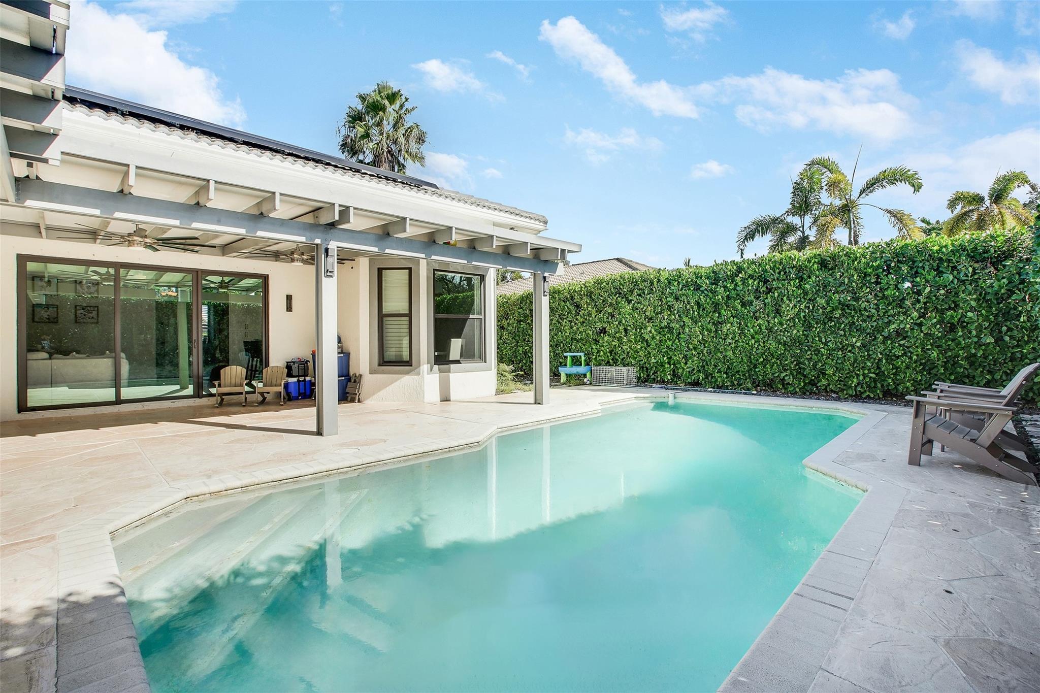 10918 NW 56th Court