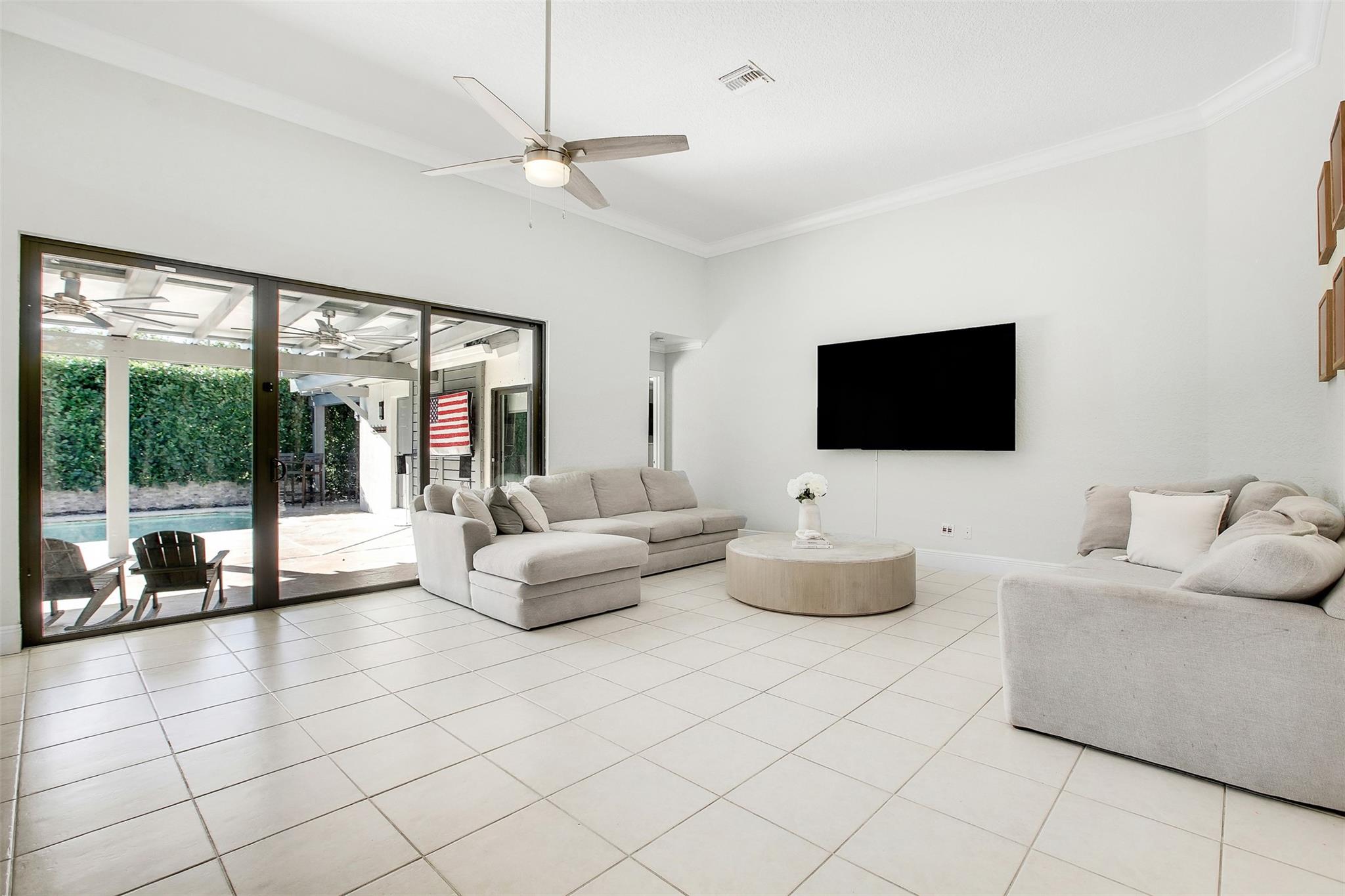 10918 NW 56th Court