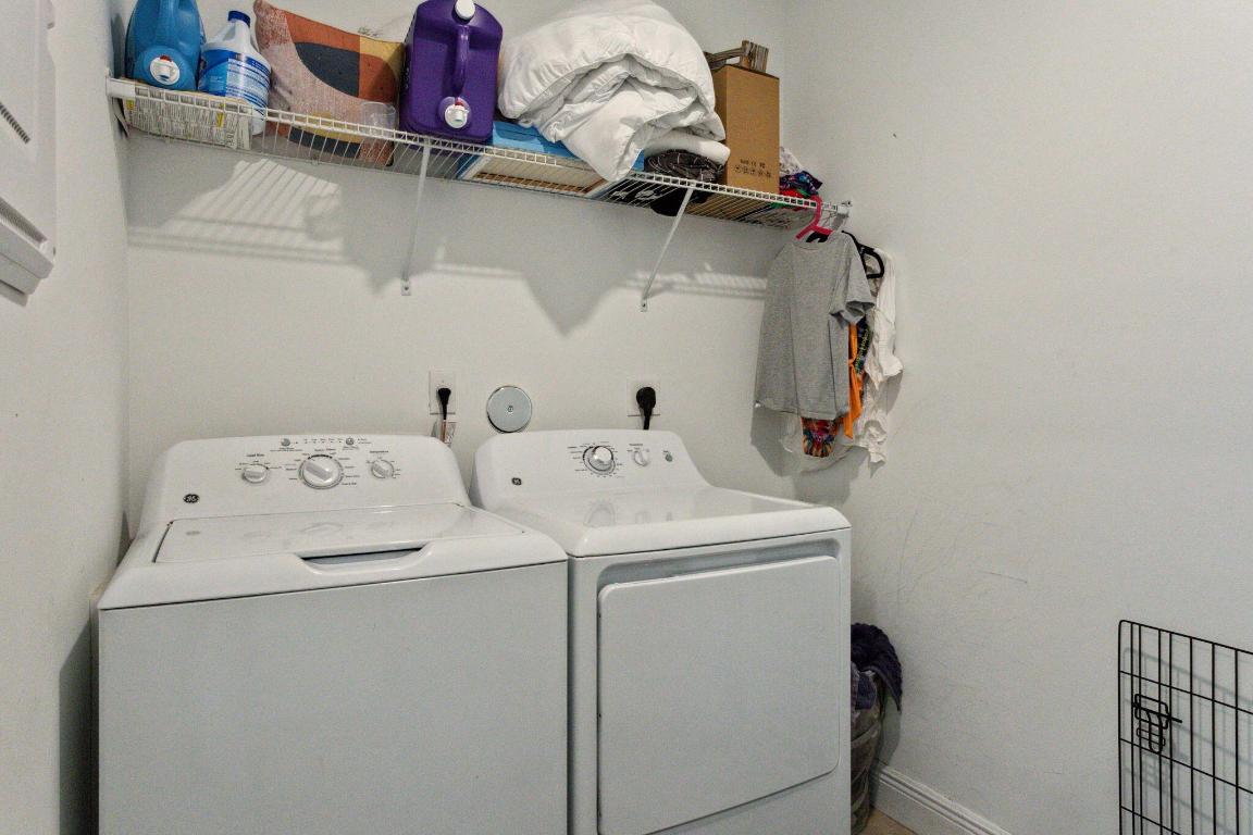 990 Veleiros Boulevard