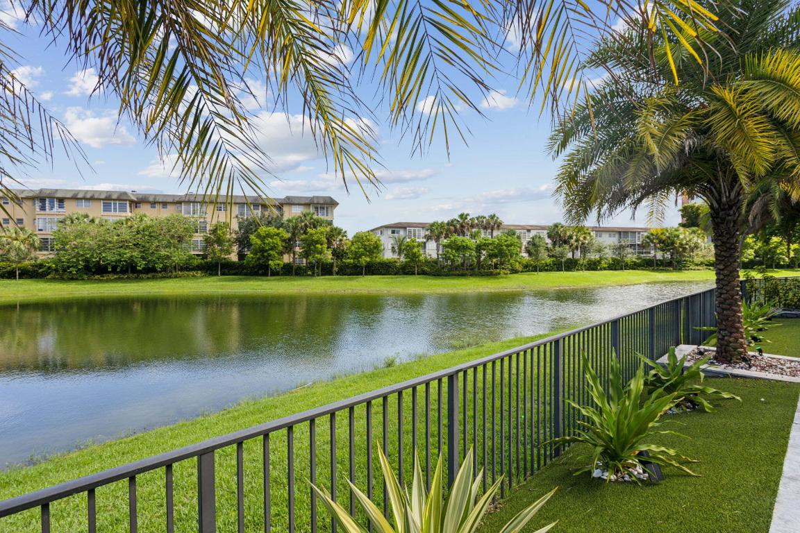 990 Veleiros Boulevard