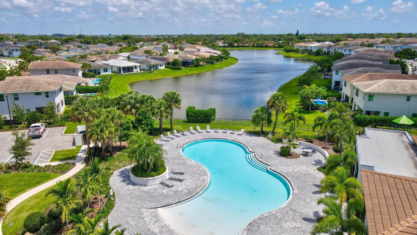 990 Veleiros Boulevard