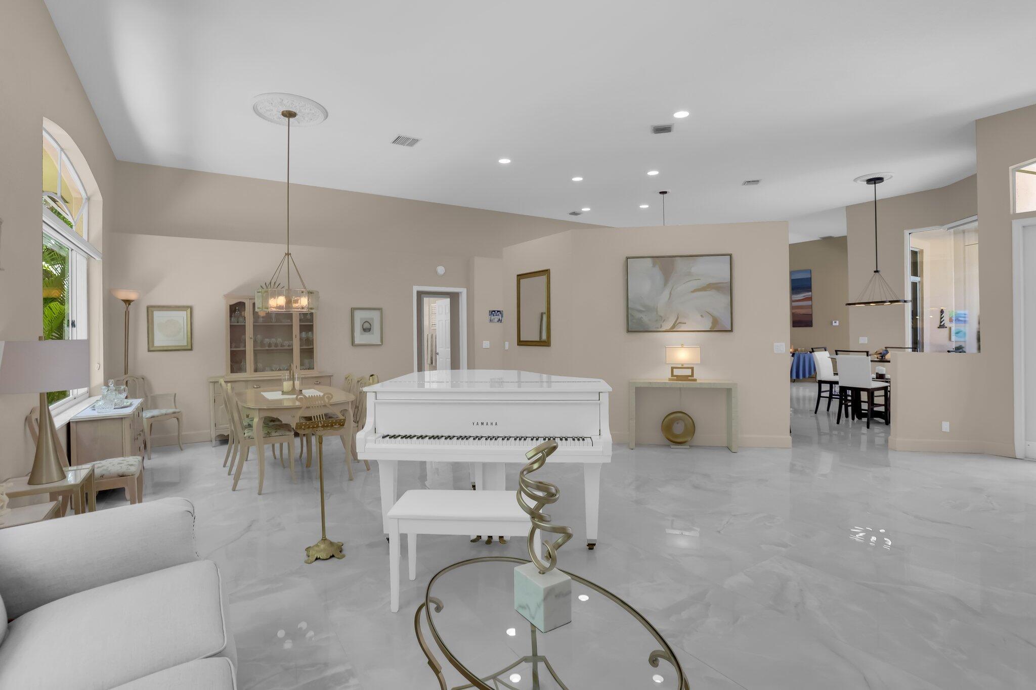 6154 Vista Linda Lane