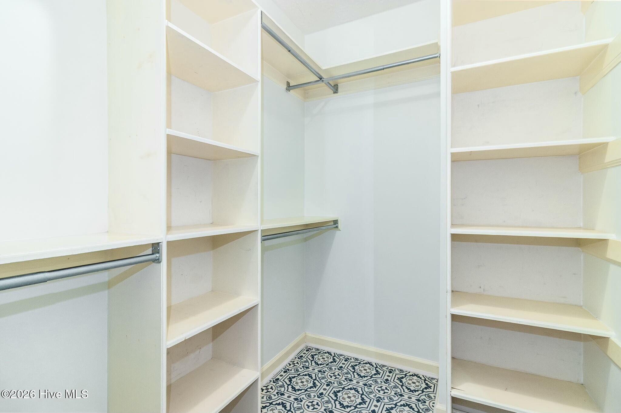 231 Longstreet Crossing