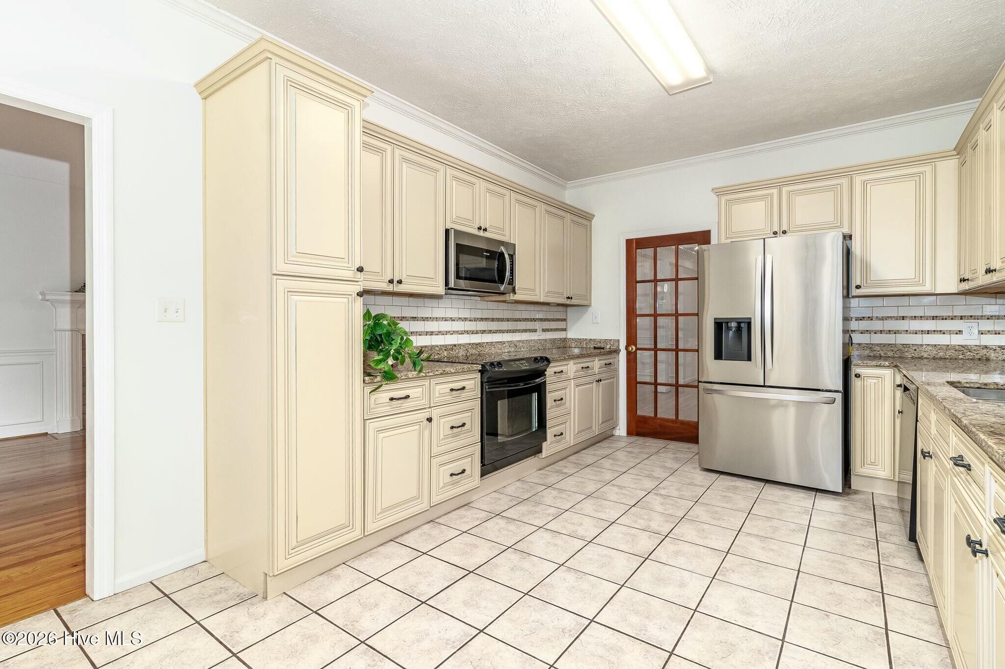 231 Longstreet Crossing