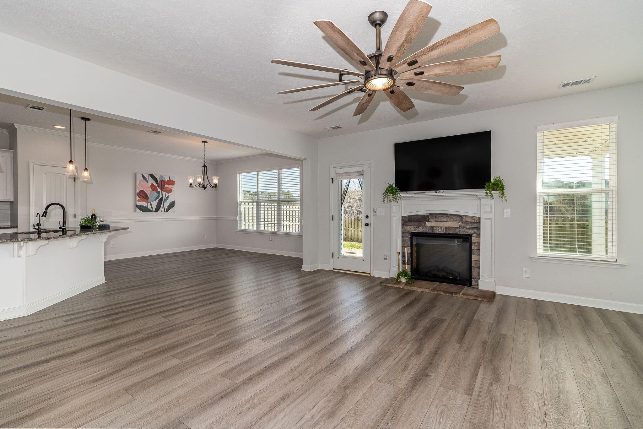 115 Dublin Loop