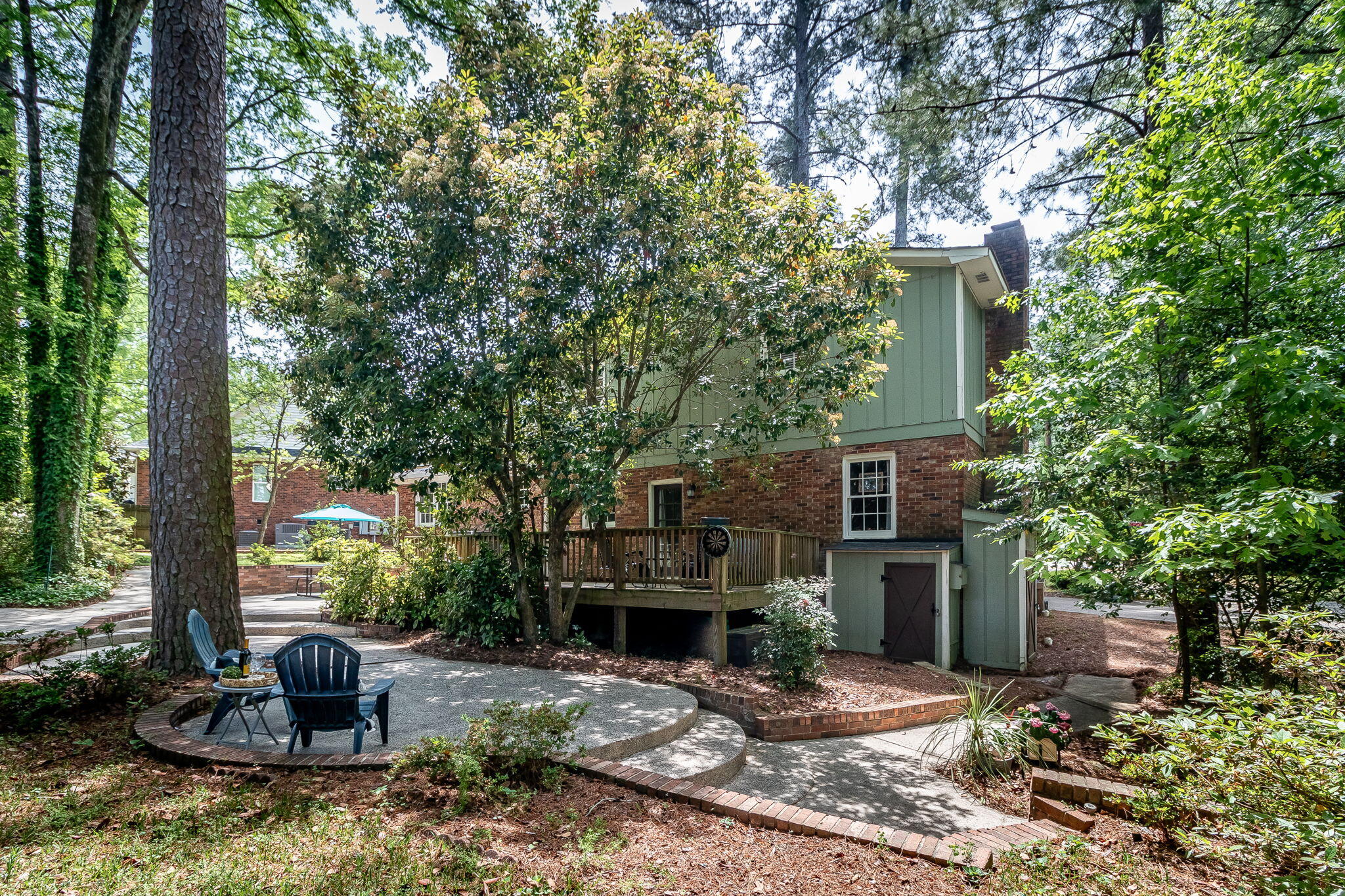 302 KENNELWORTH Place