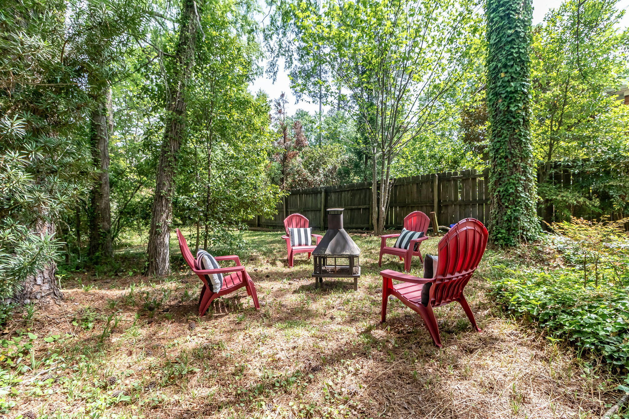 302 KENNELWORTH Place