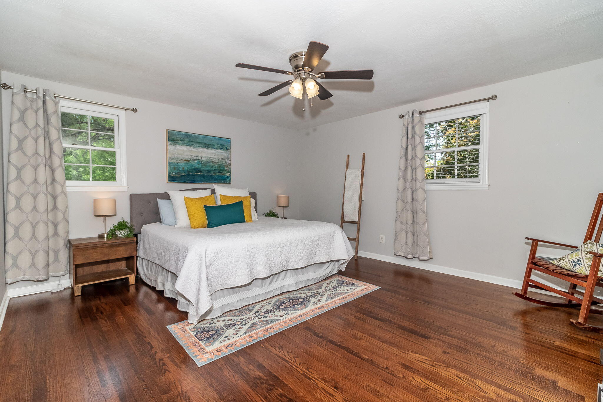 302 KENNELWORTH Place