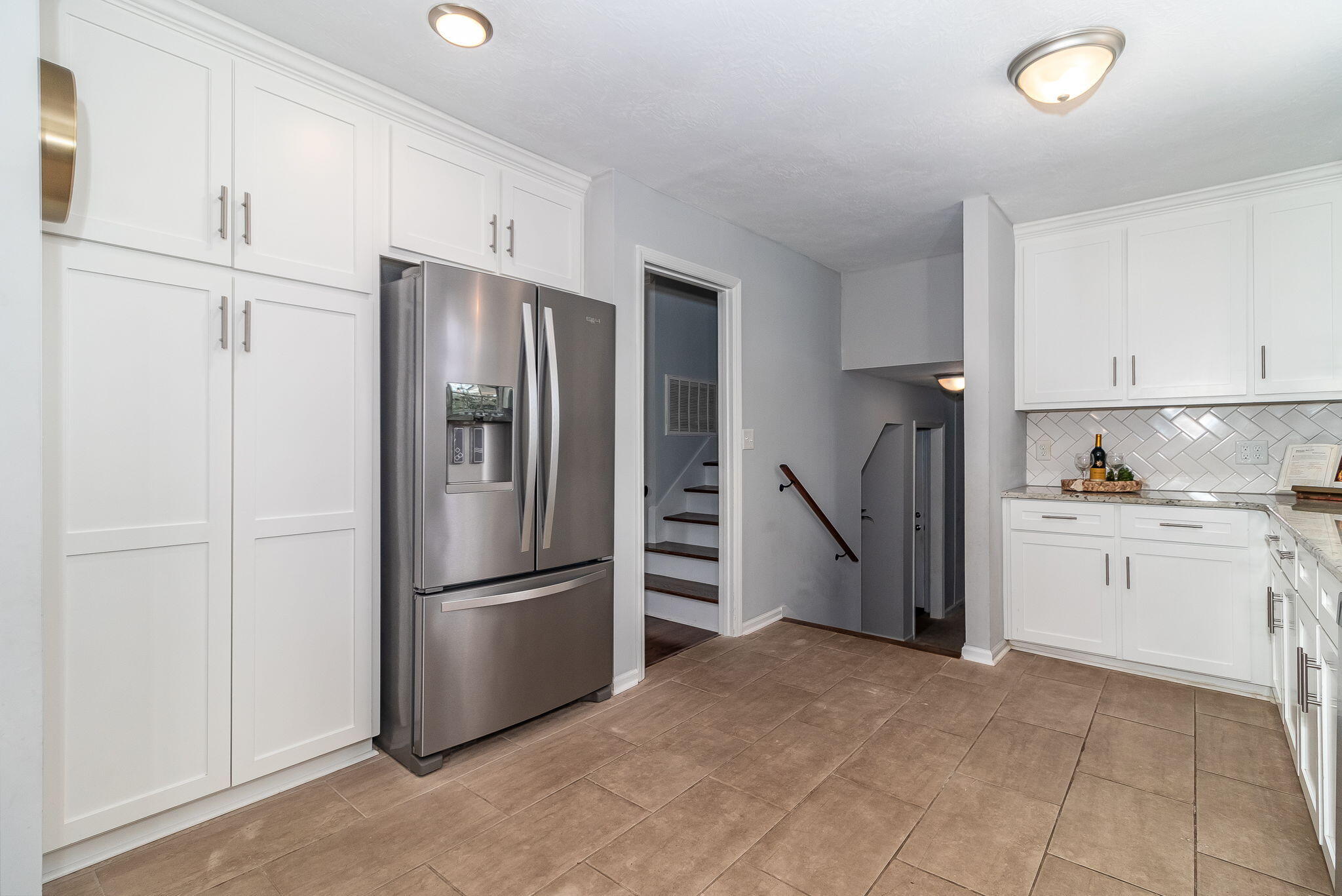 302 KENNELWORTH Place