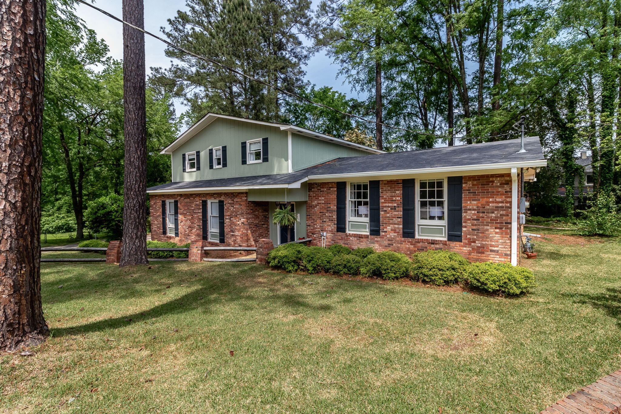 302 KENNELWORTH Place