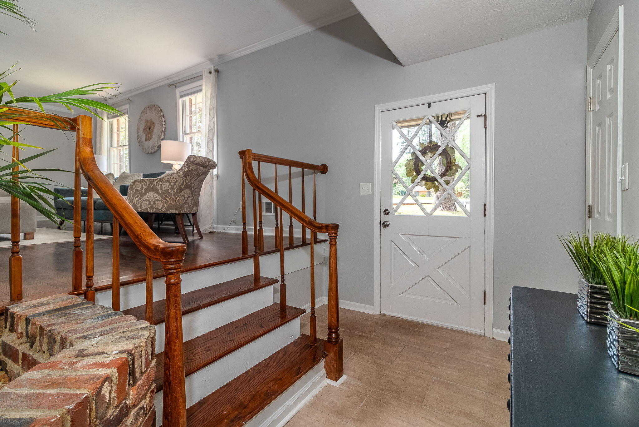 302 KENNELWORTH Place