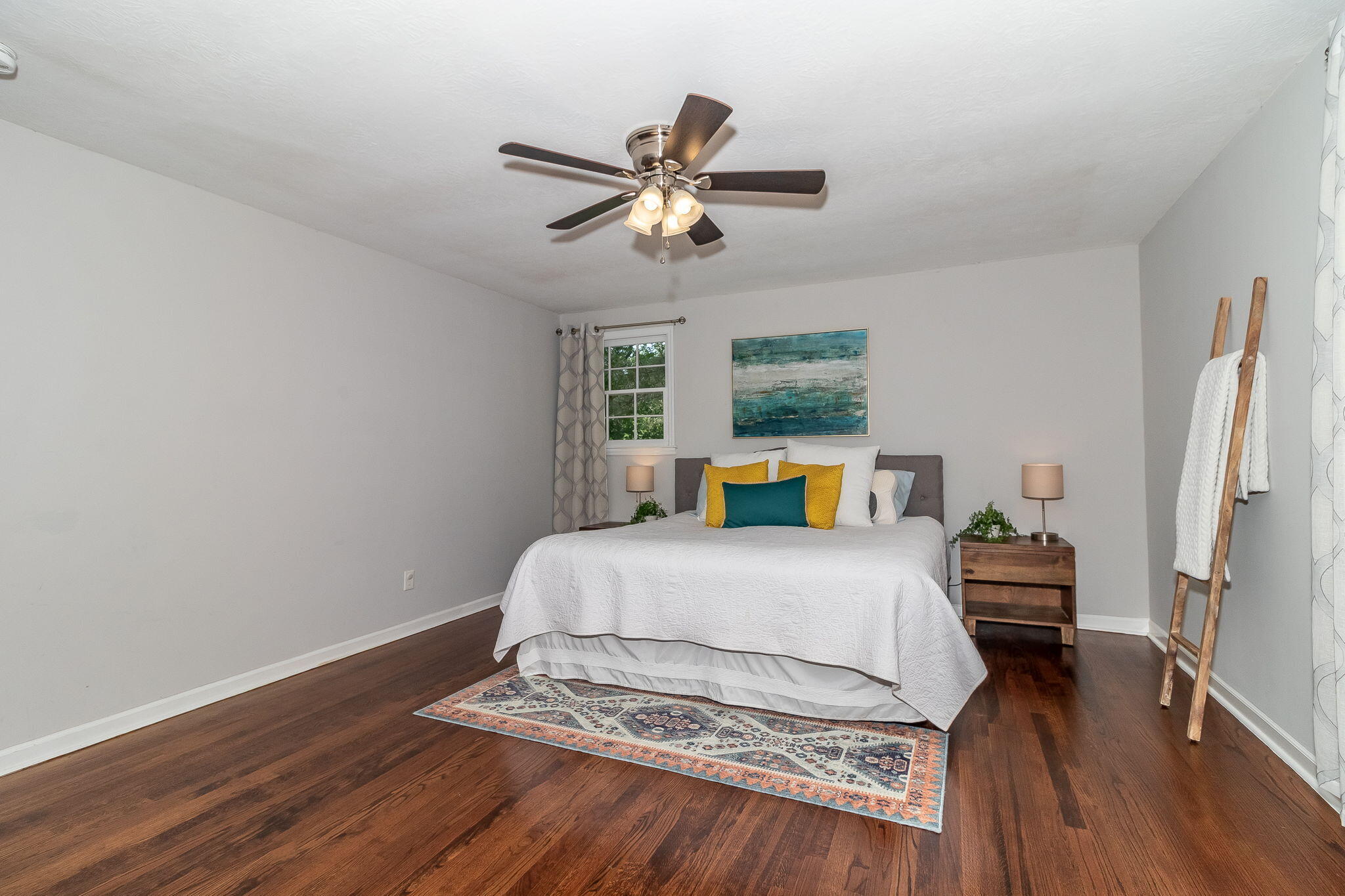 302 KENNELWORTH Place