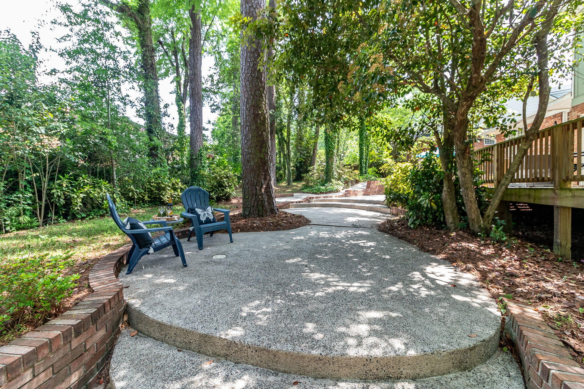 302 KENNELWORTH Place