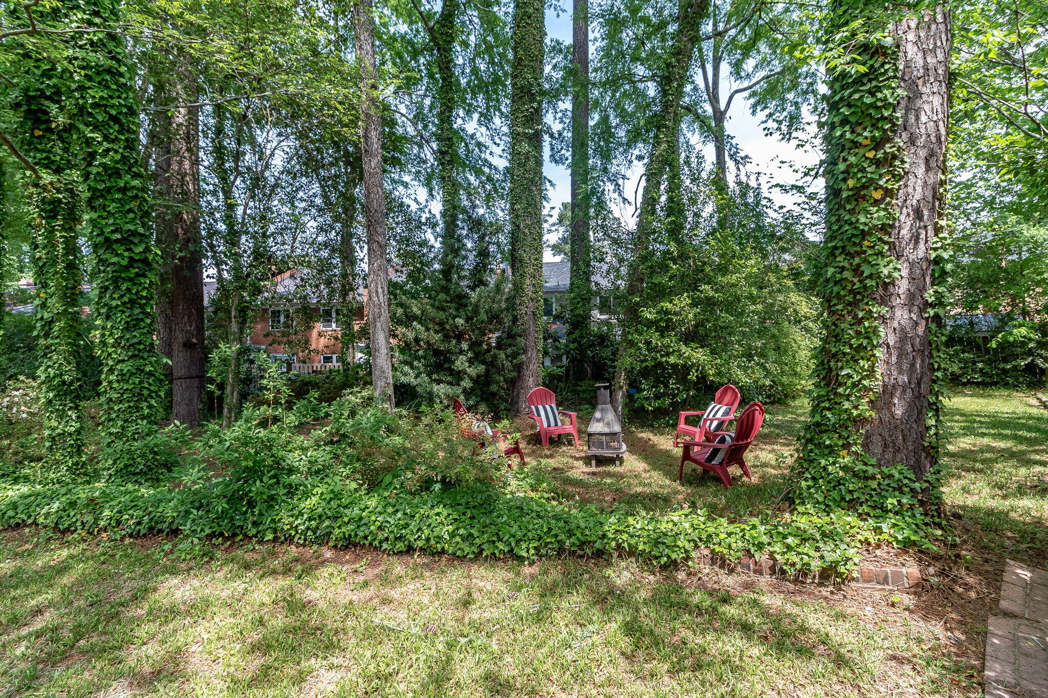 302 KENNELWORTH Place