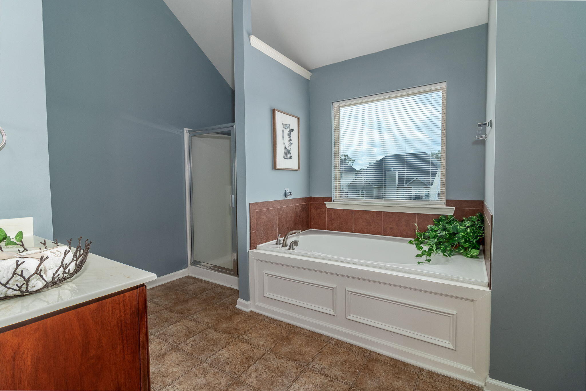 6077 REYNOLDS Circle