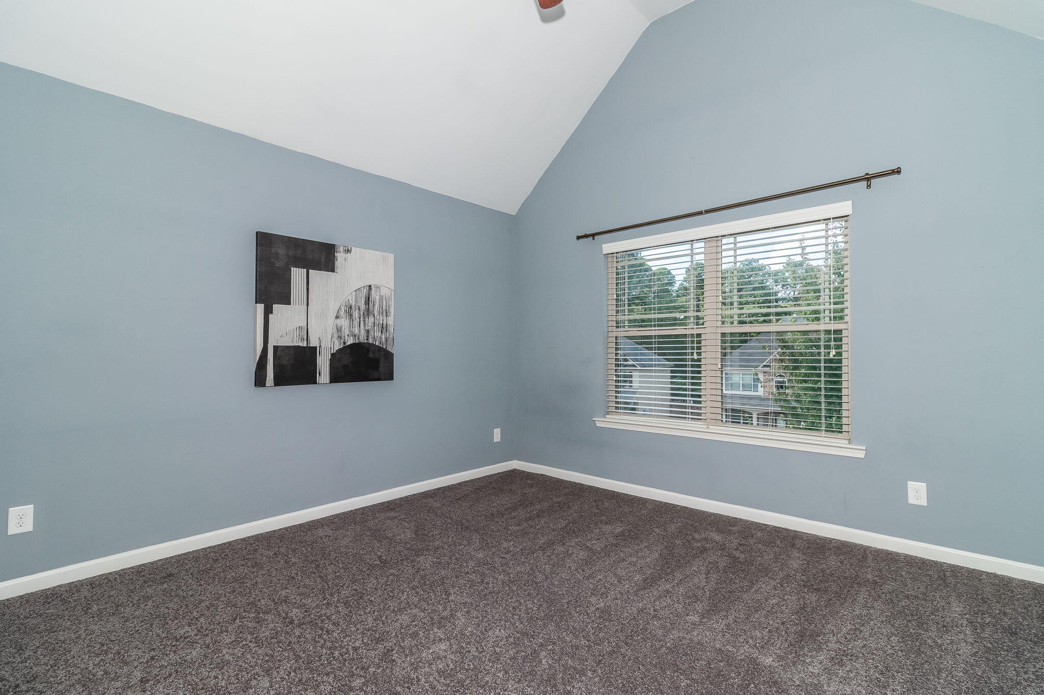 6077 REYNOLDS Circle