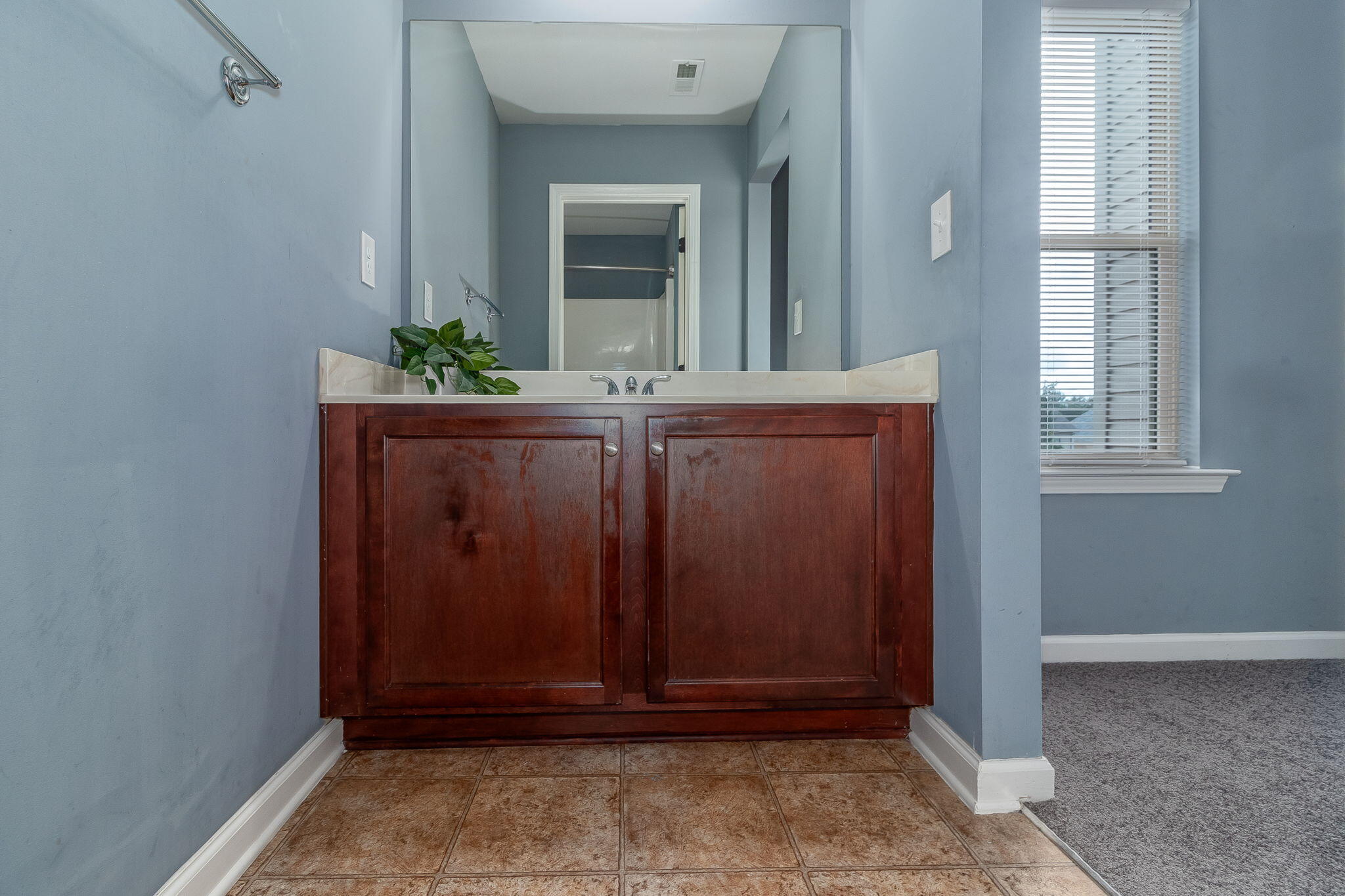 6077 REYNOLDS Circle