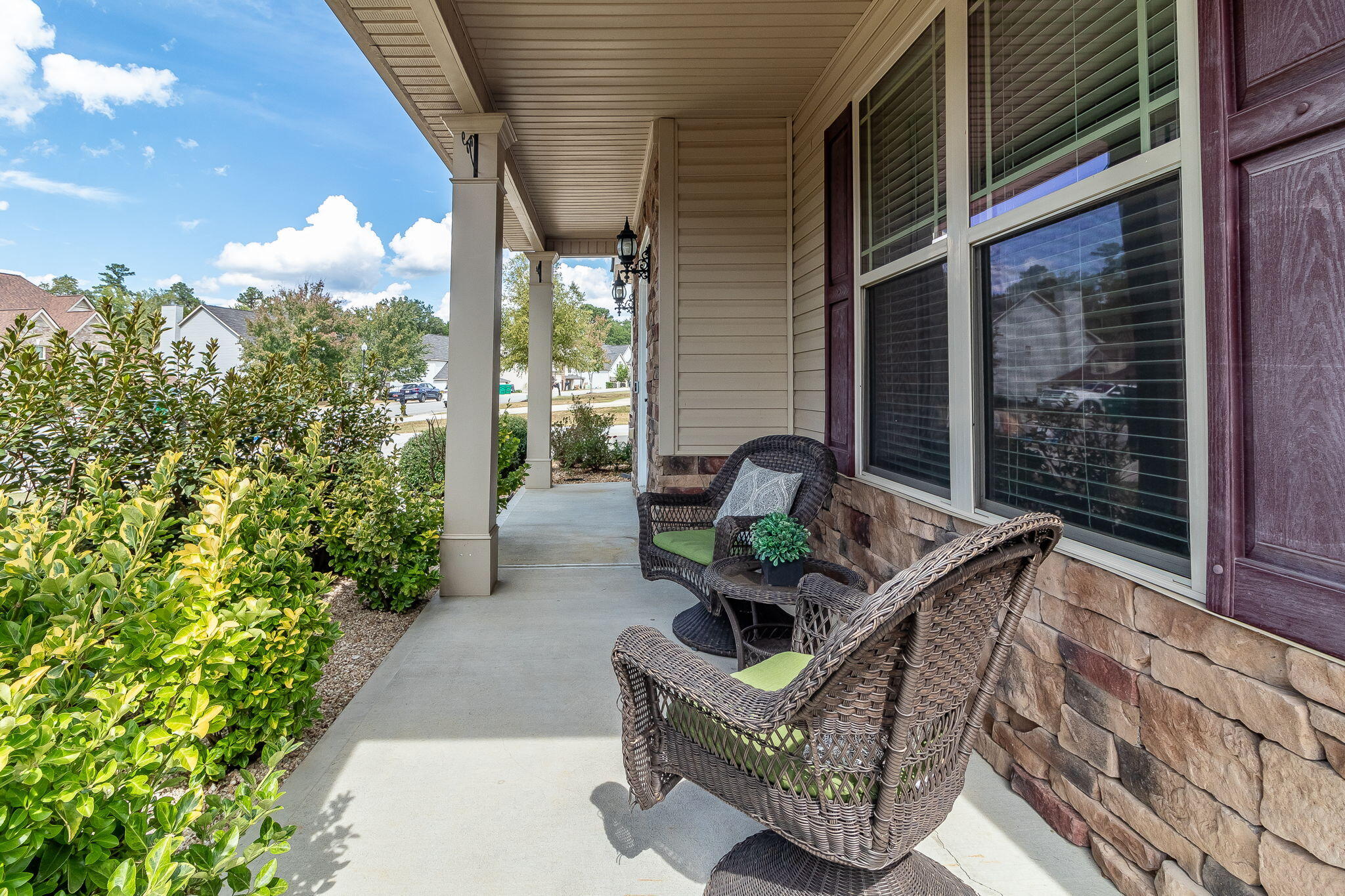 6077 REYNOLDS Circle