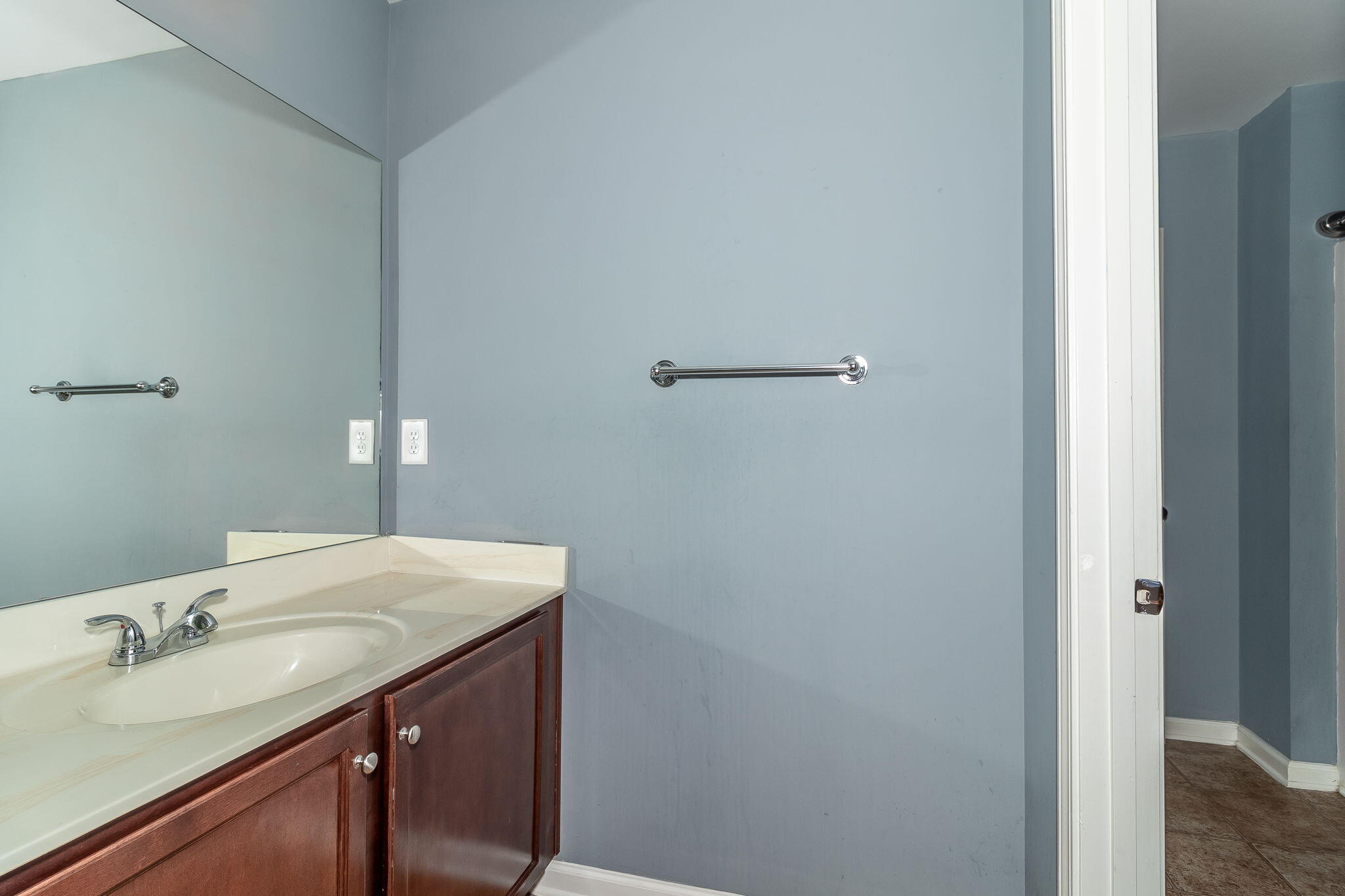 6077 REYNOLDS Circle