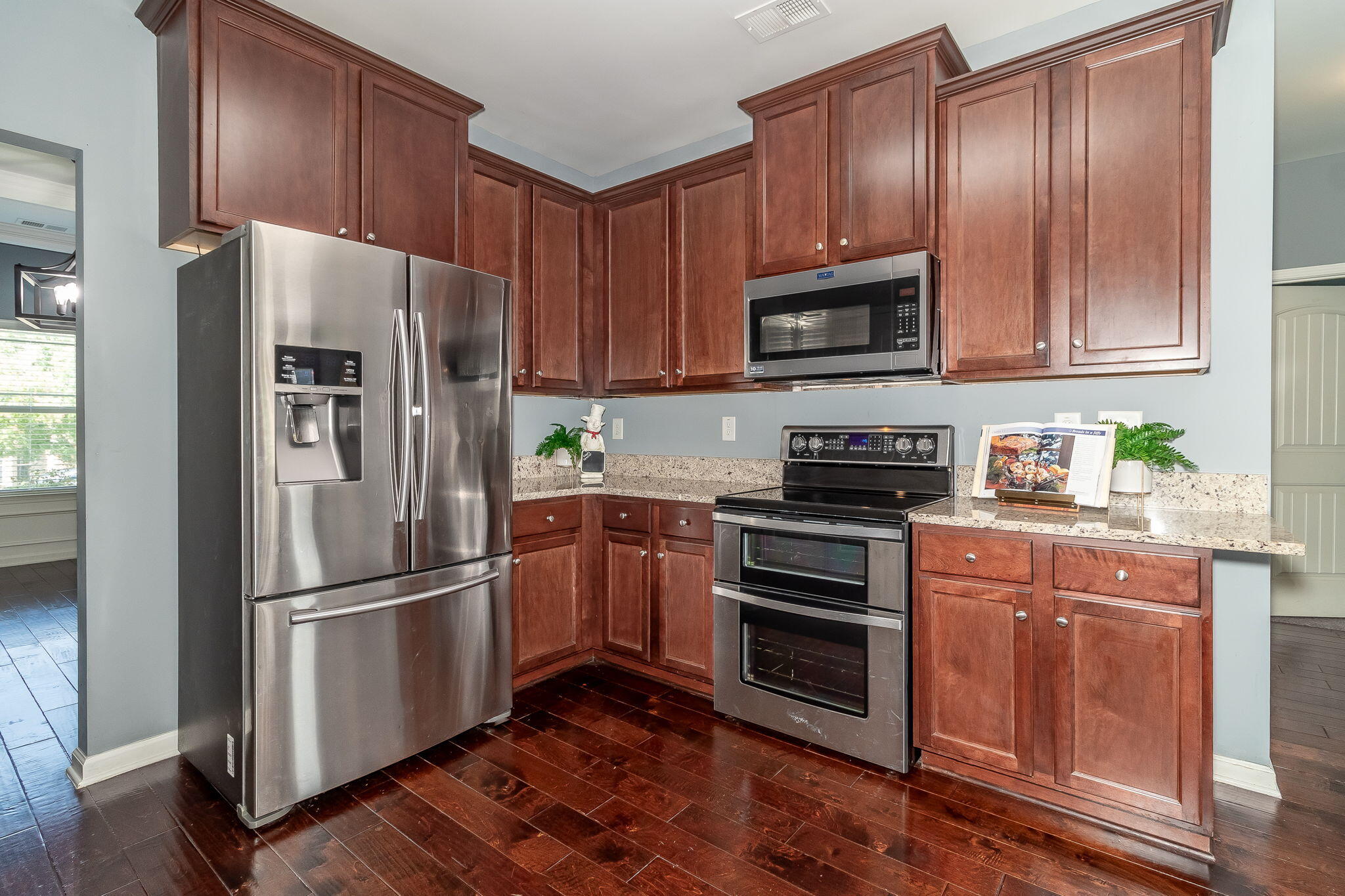 6077 REYNOLDS Circle