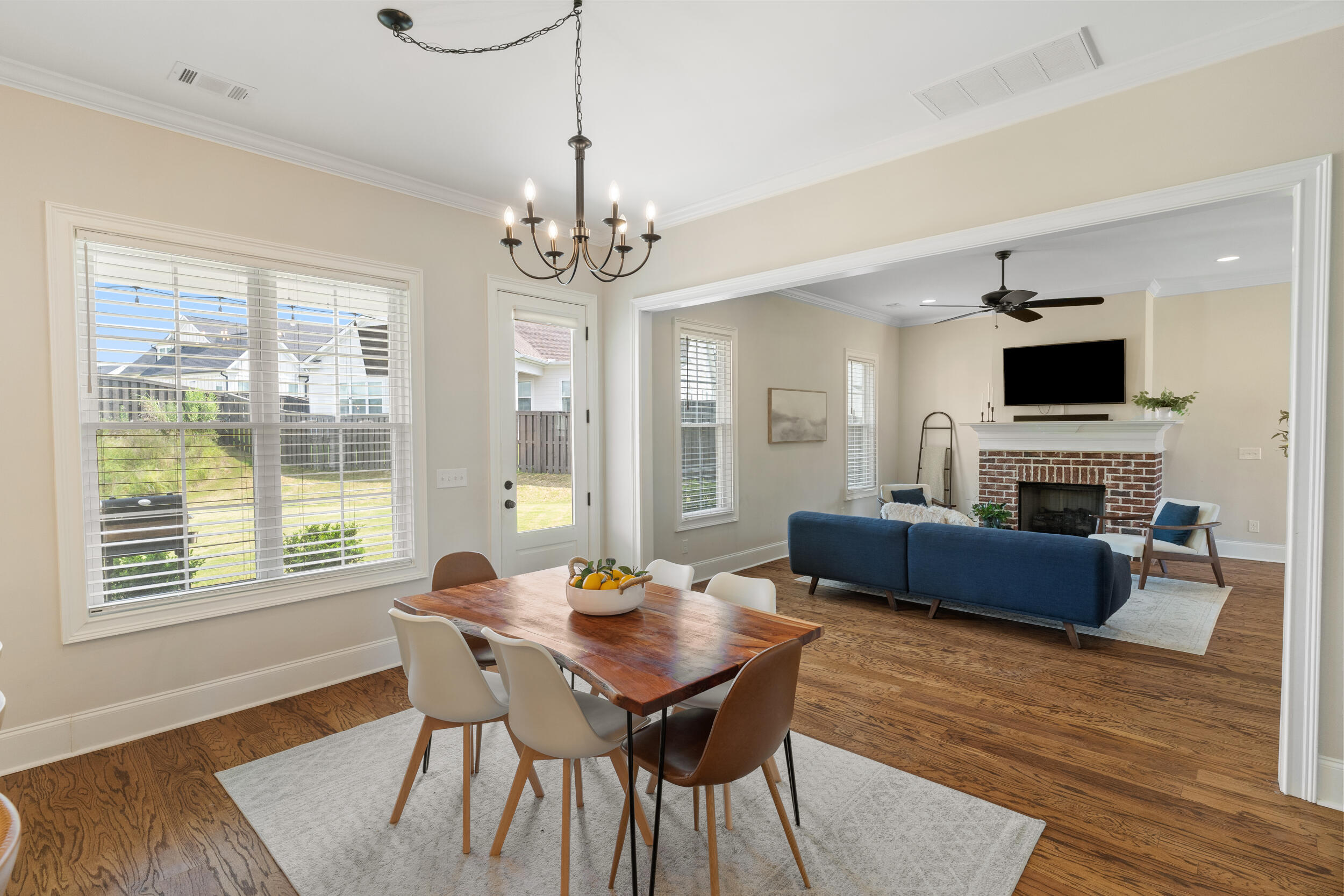 809 Sparrow Pt Avenue