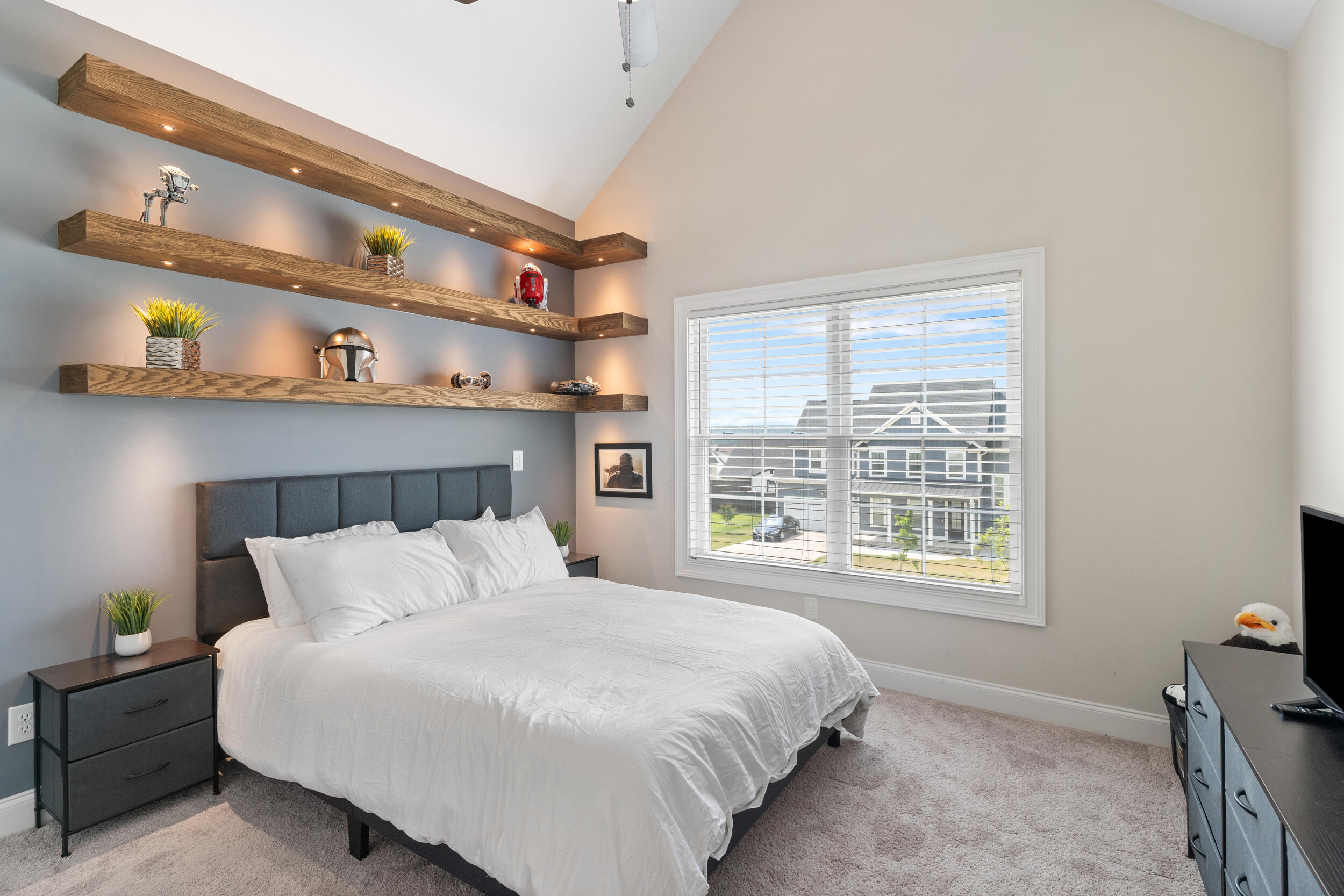 809 Sparrow Pt Avenue